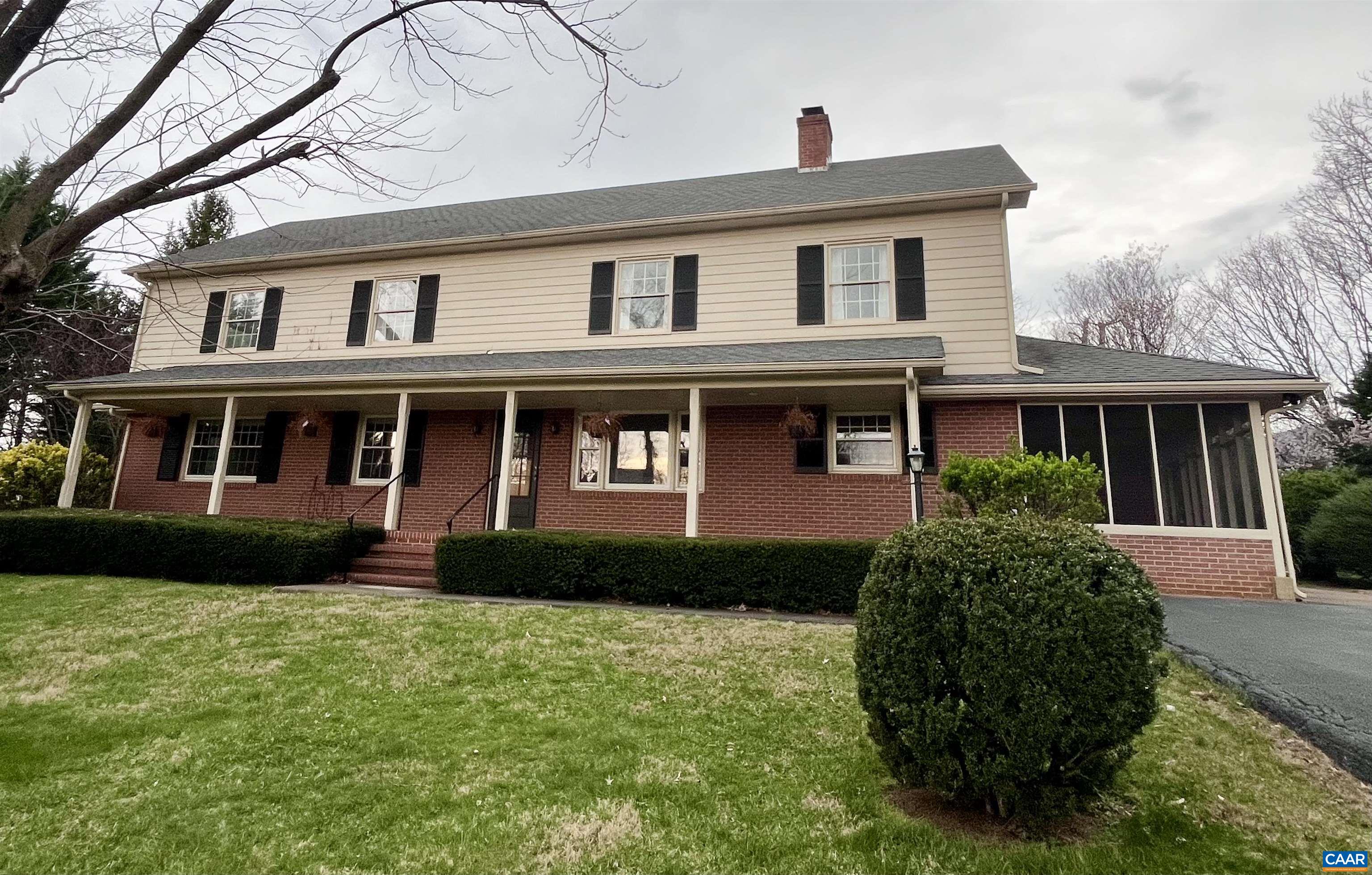 1088 KILLDEER LN