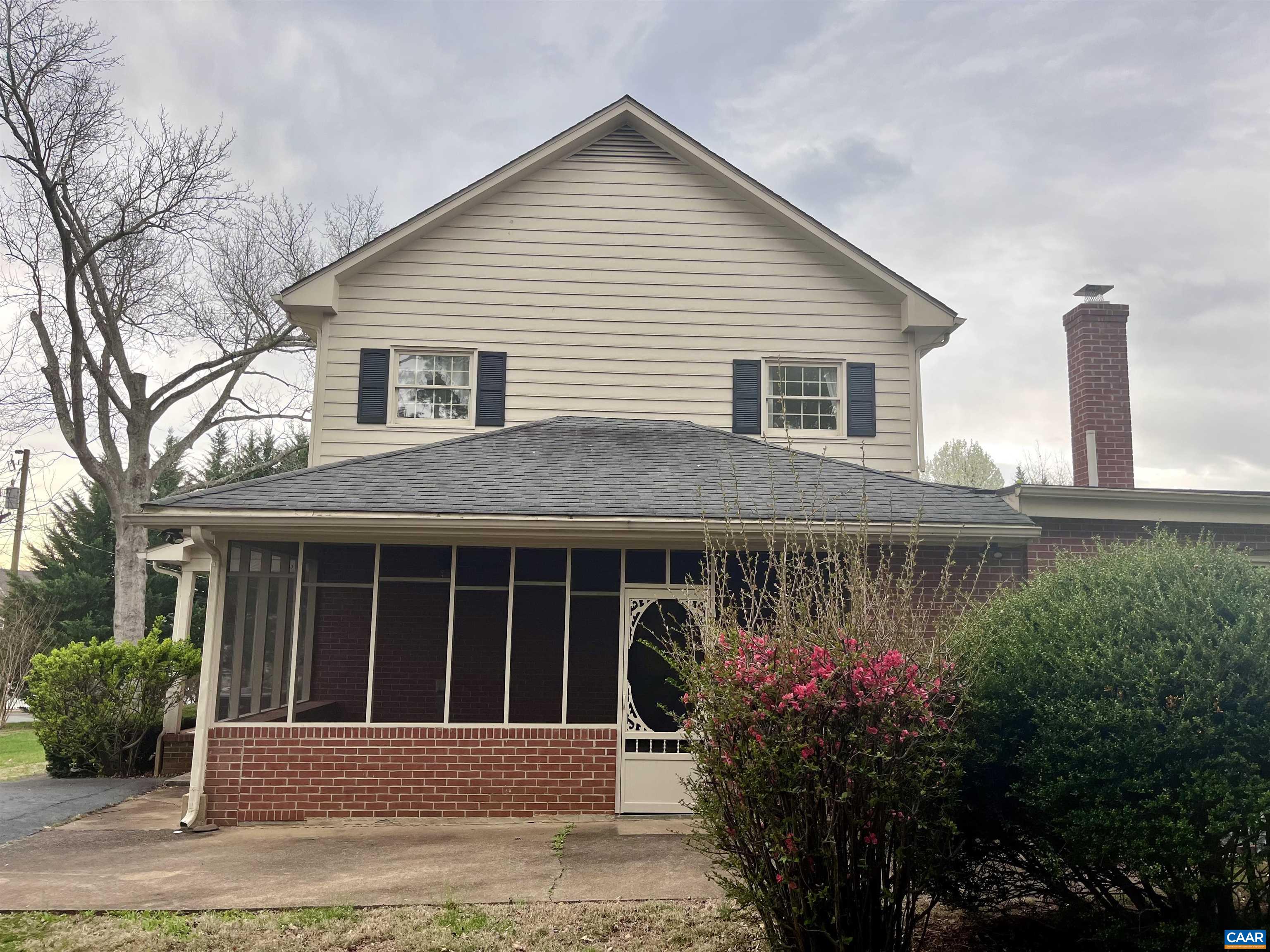 1088 KILLDEER LN