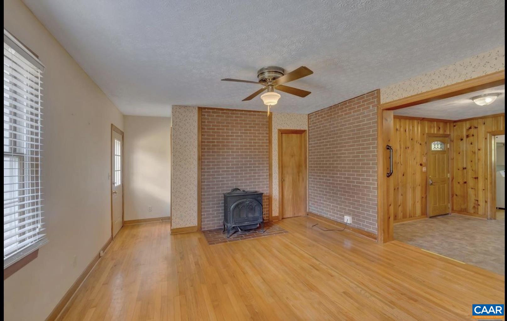 1088 KILLDEER LN