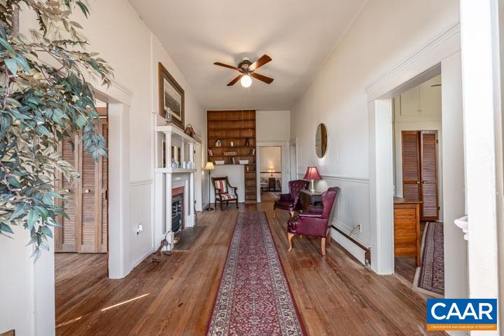 407 CHURCH ST