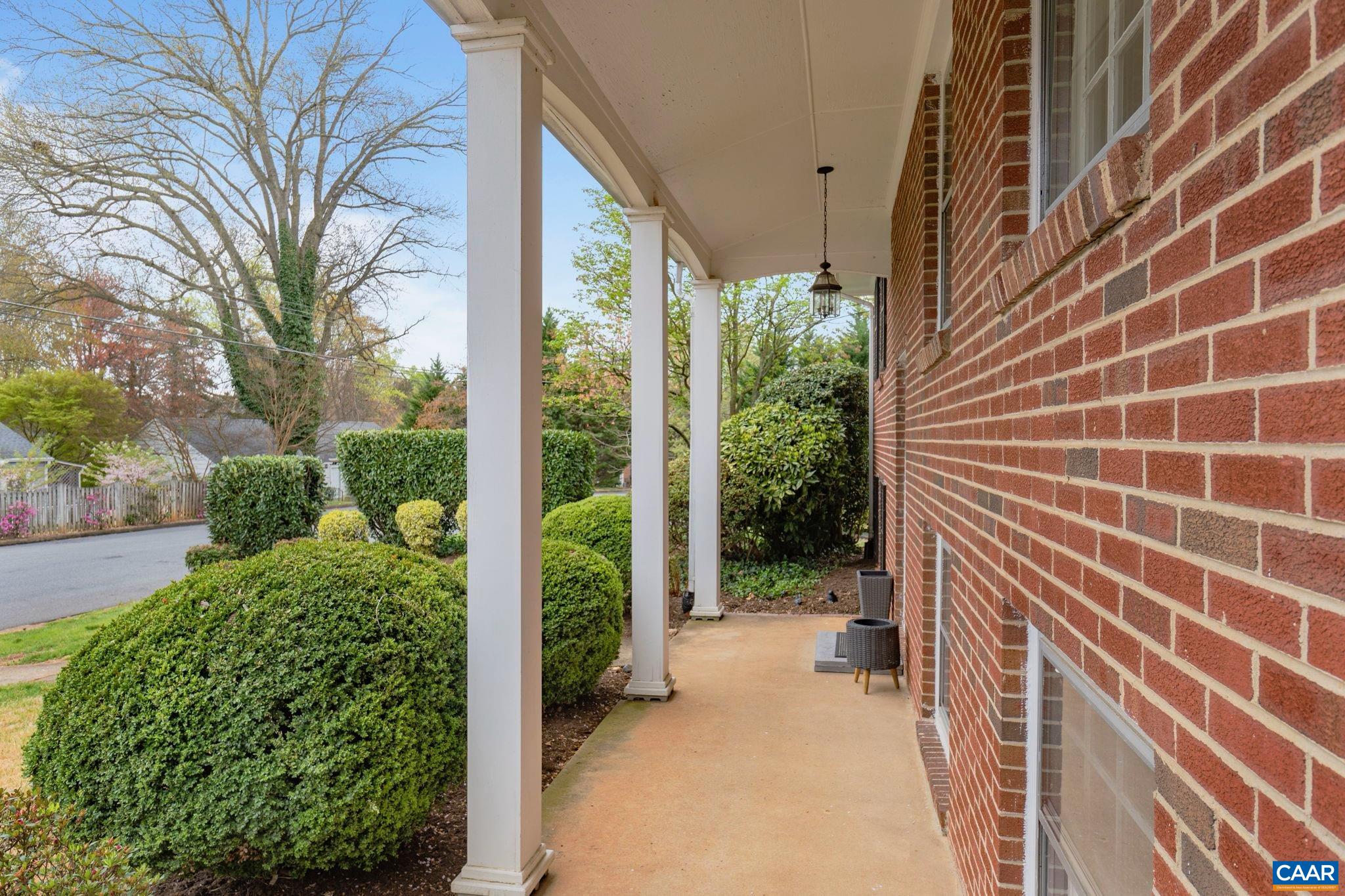 2507 COMMONWEALTH DR