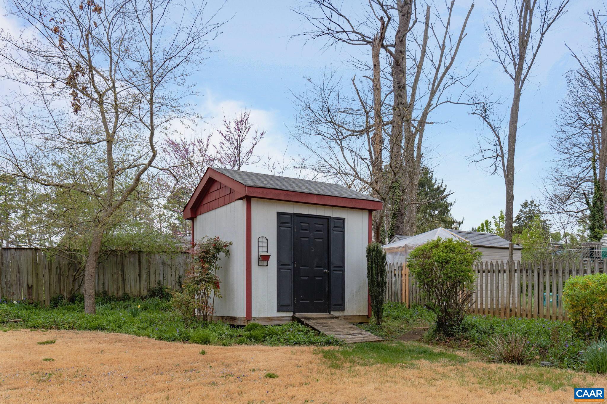 2507 COMMONWEALTH DR