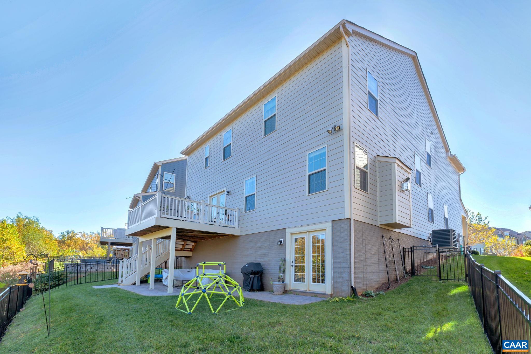 1425 DELPHI LN