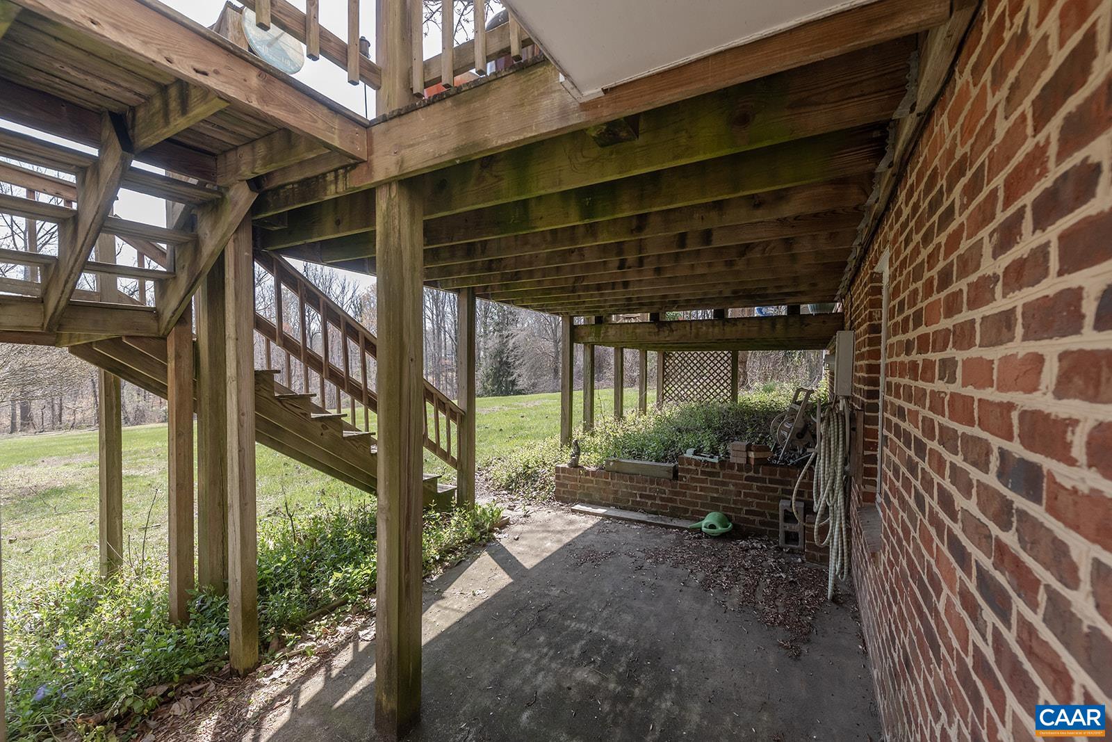 700 BRADFORD LN