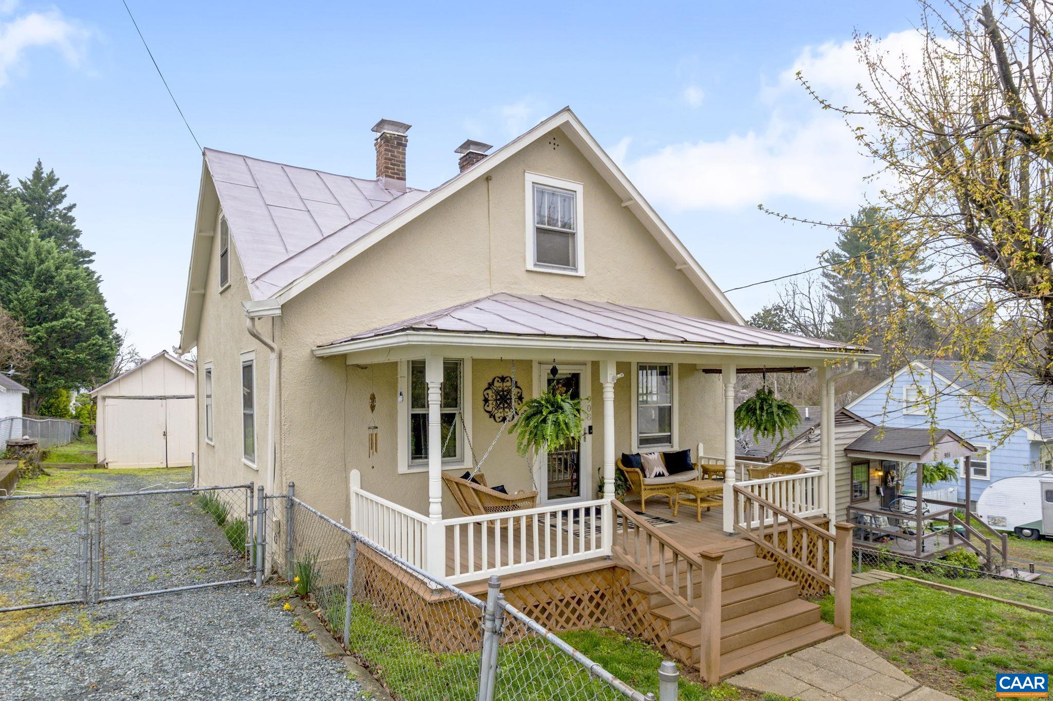 908 MONTROSE AVE