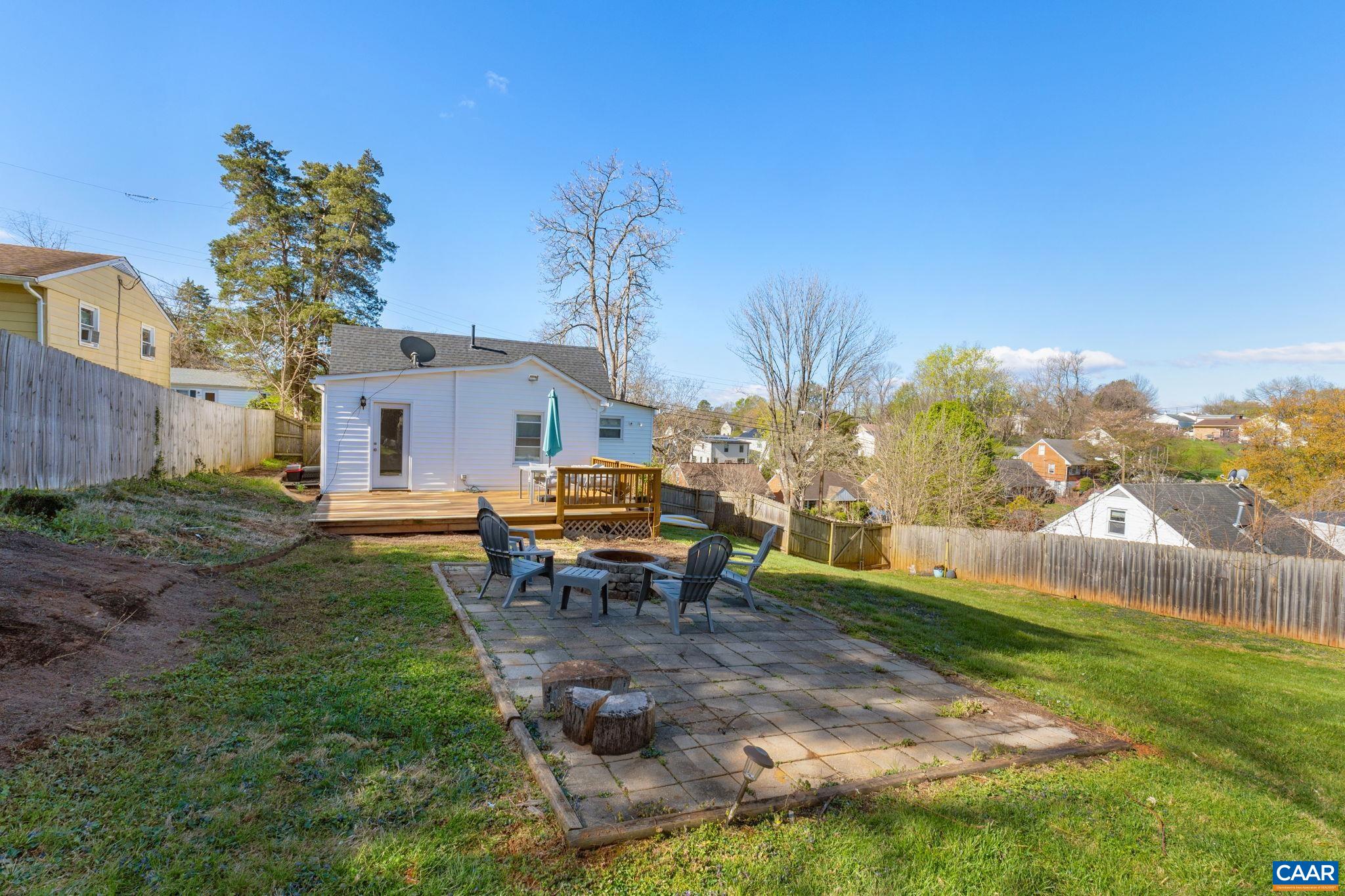 1001 DRUID AVE