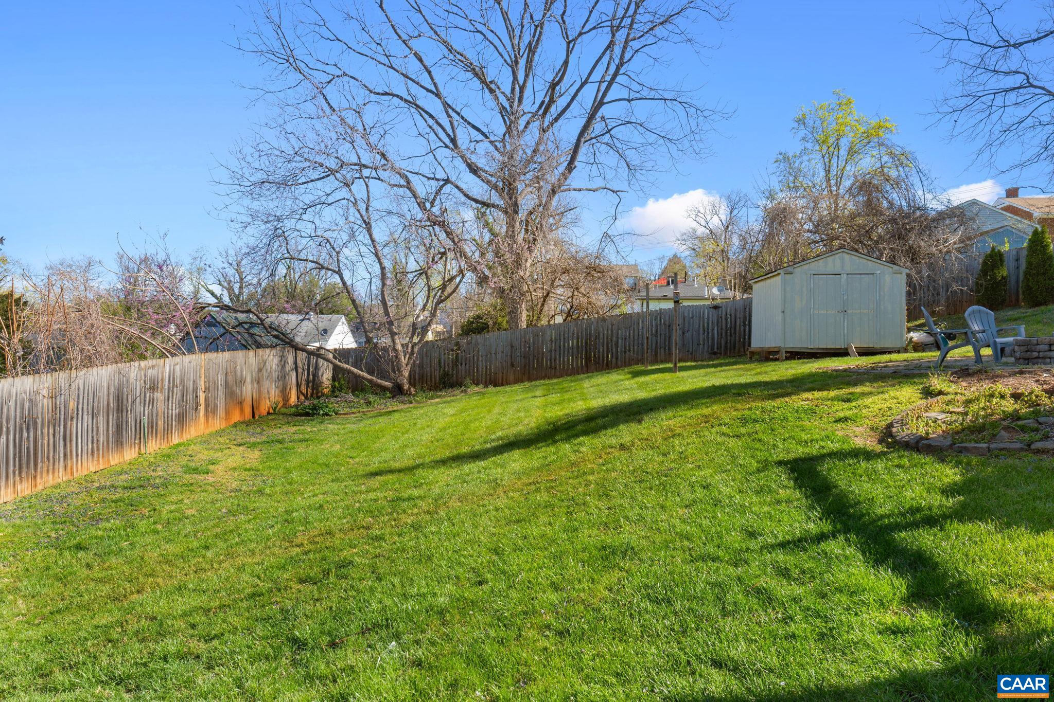 1001 DRUID AVE