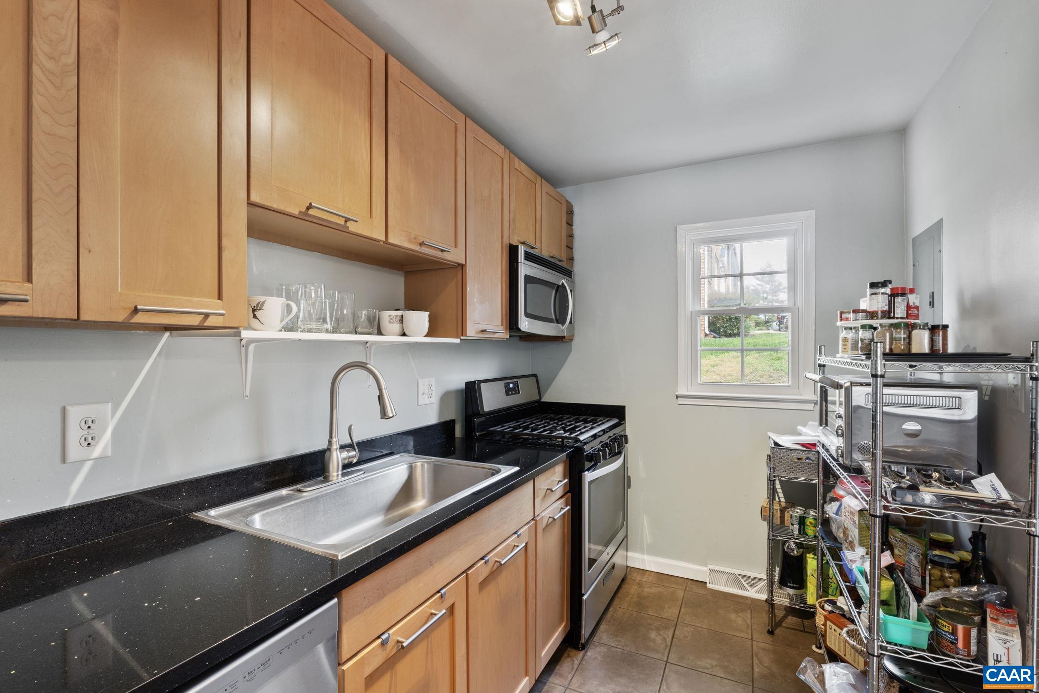 114 HESSIAN HILLS RDG Unit: 1