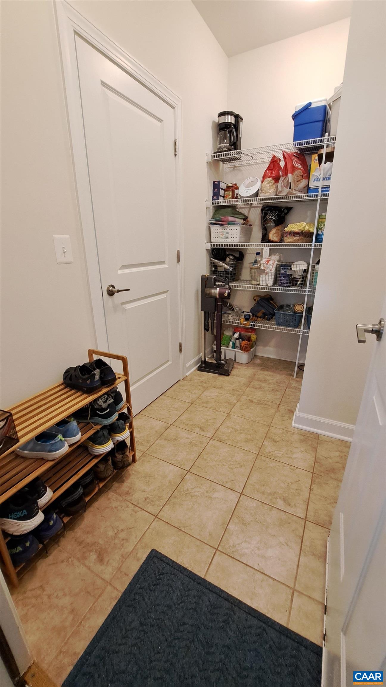 234 BISHOPGATE LN