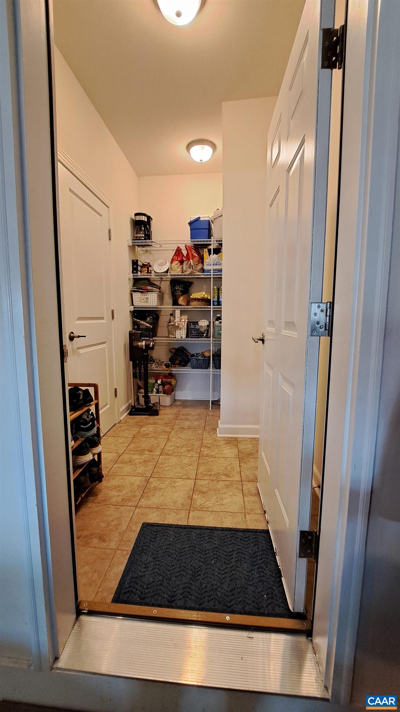 234 BISHOPGATE LN