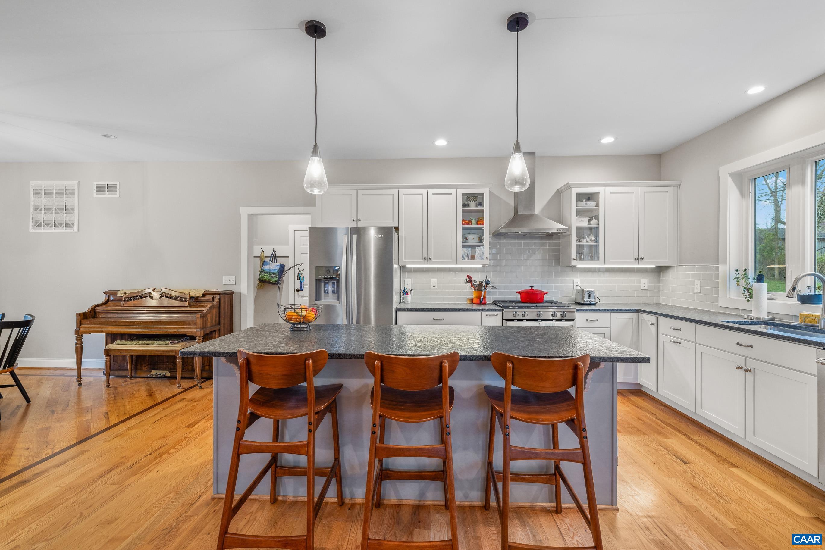 1356 CROZET Ave
