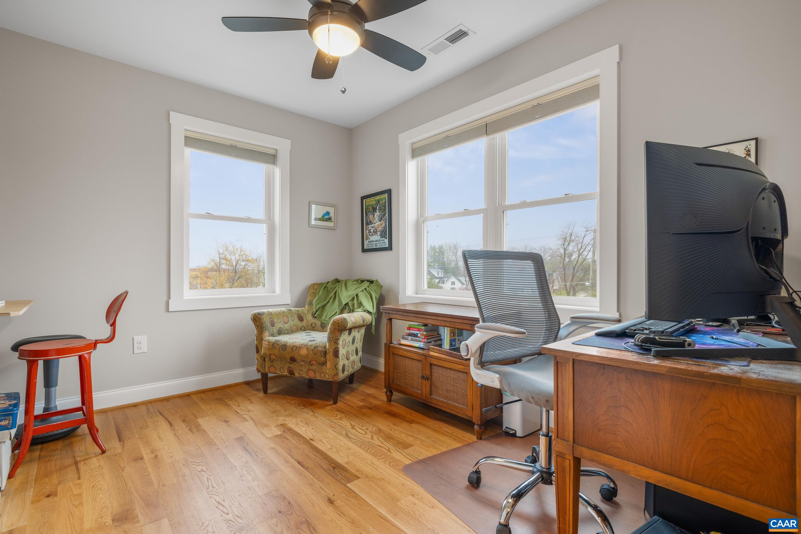 1356 CROZET Ave