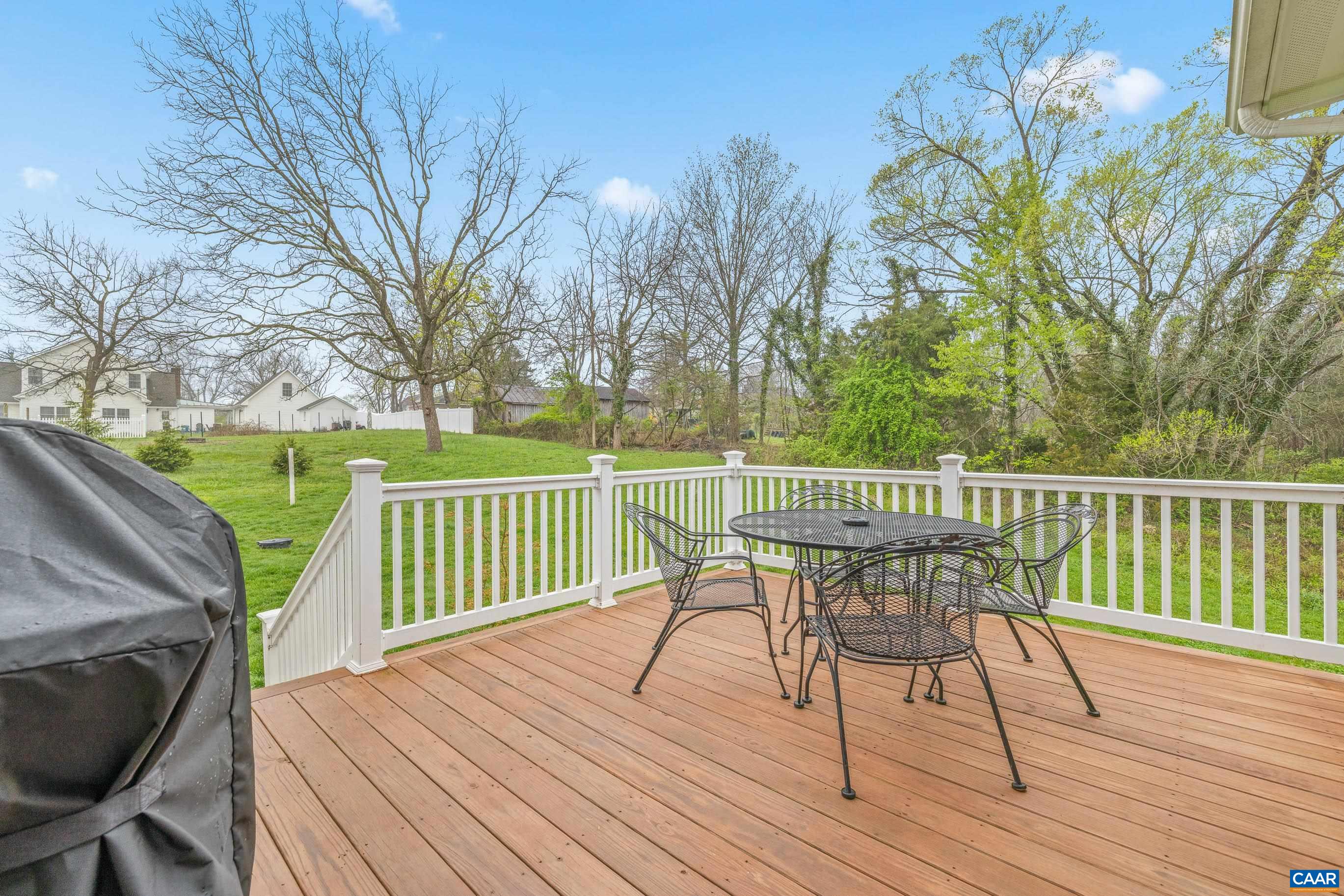 1356 CROZET Ave