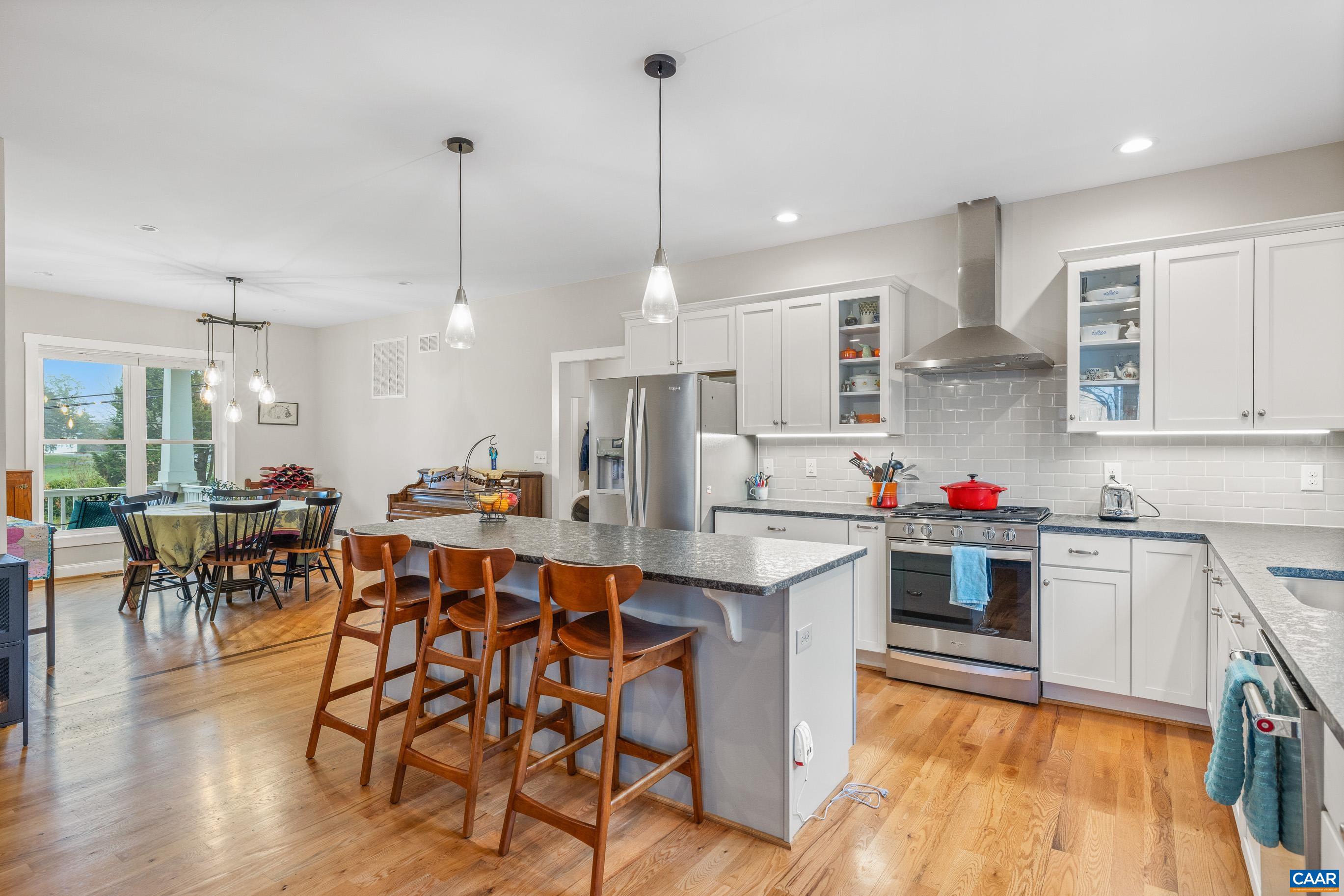 1356 CROZET Ave