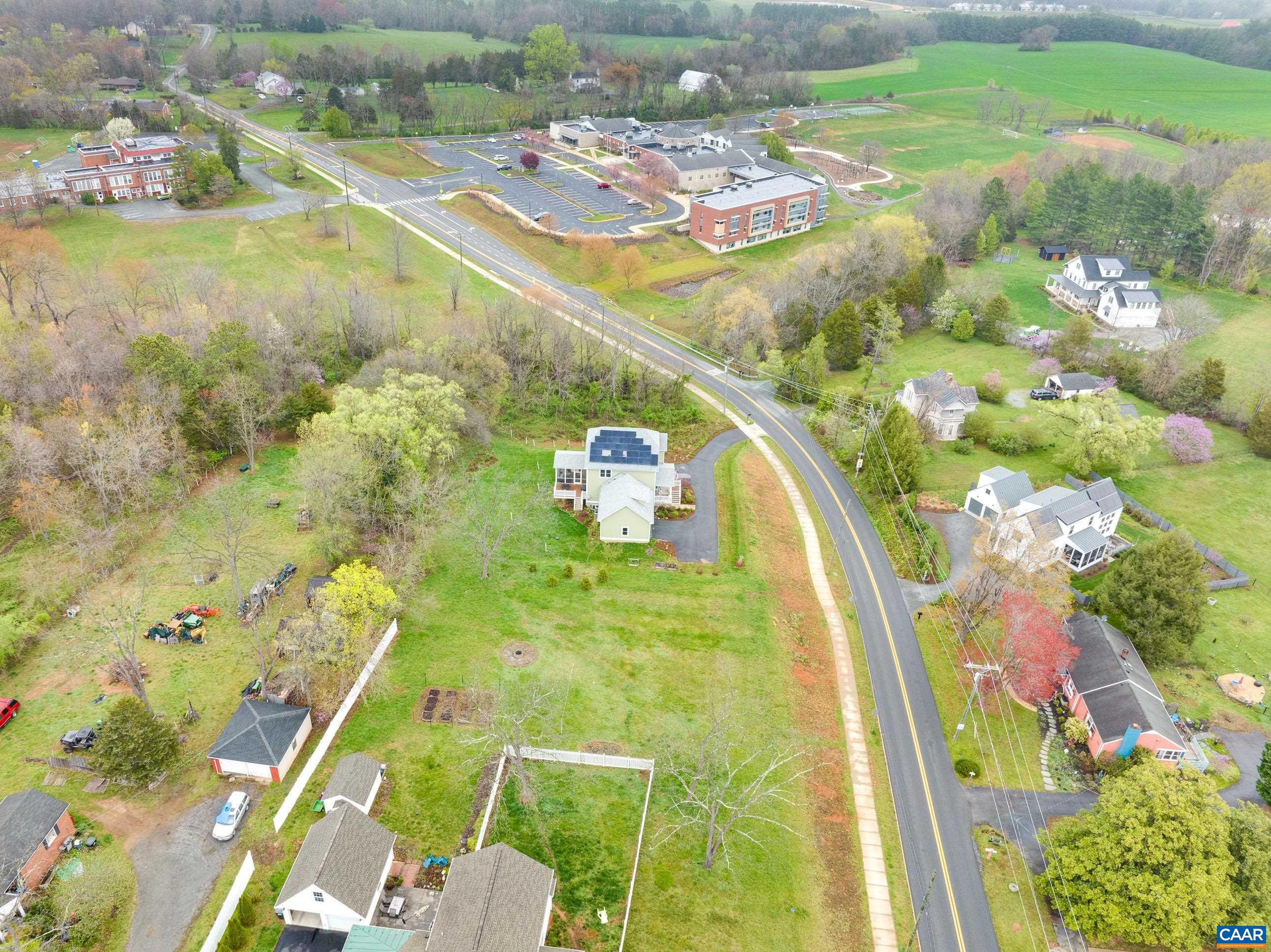 1356 CROZET Ave