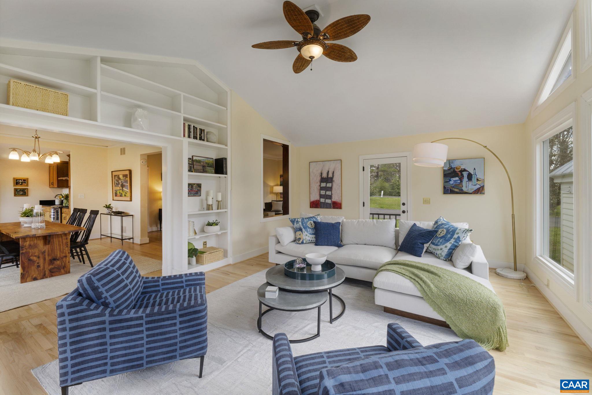 570 RODES DR