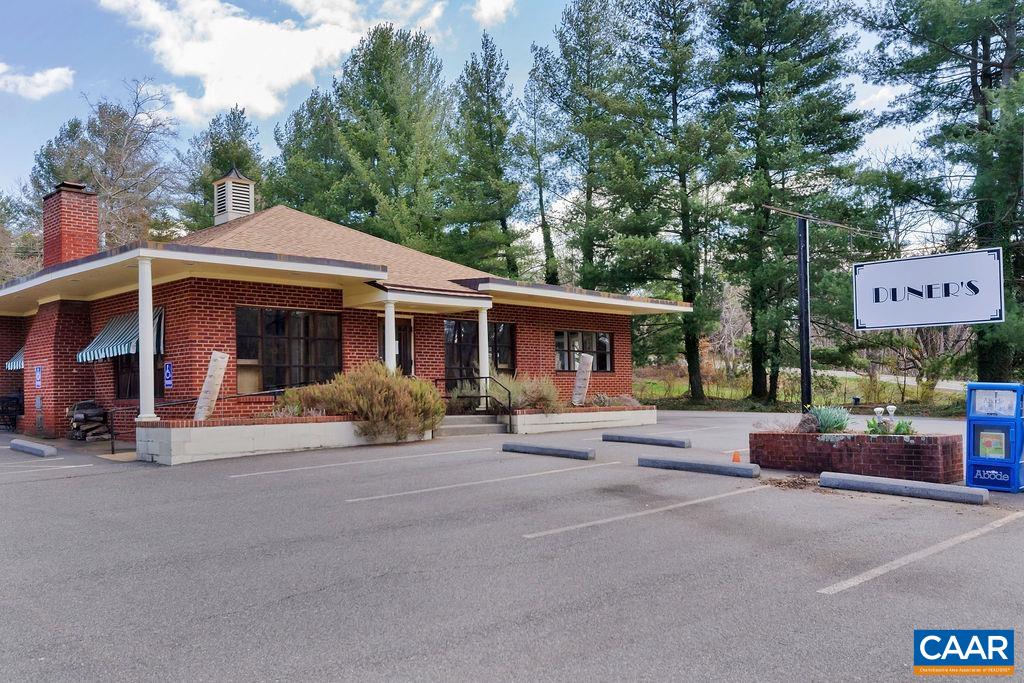 570 RODES DR