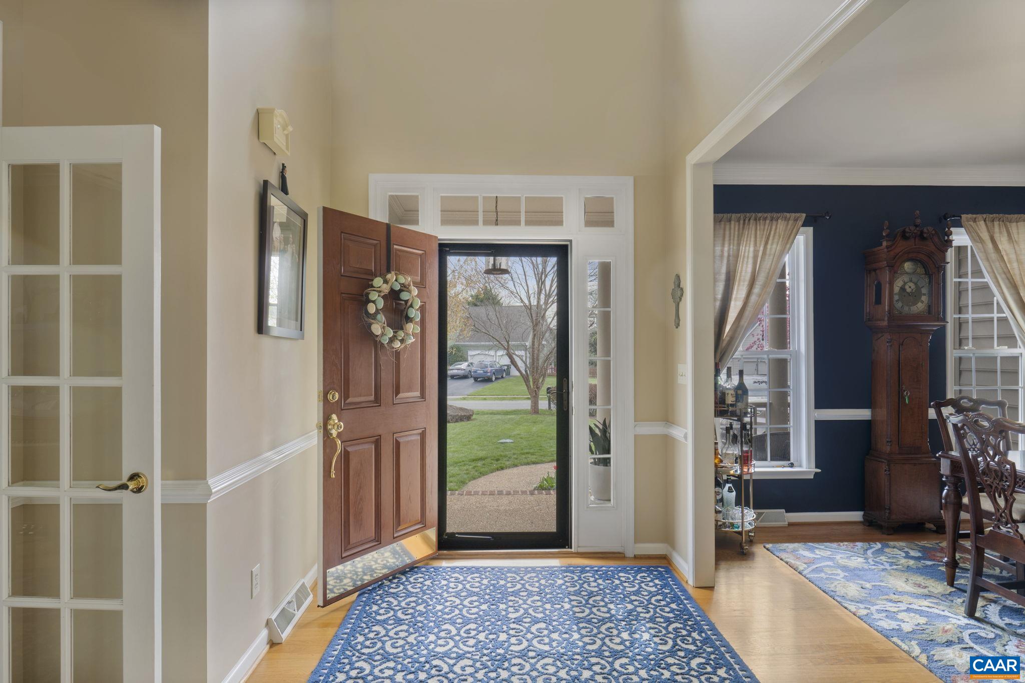 418 GRAYROCK DR