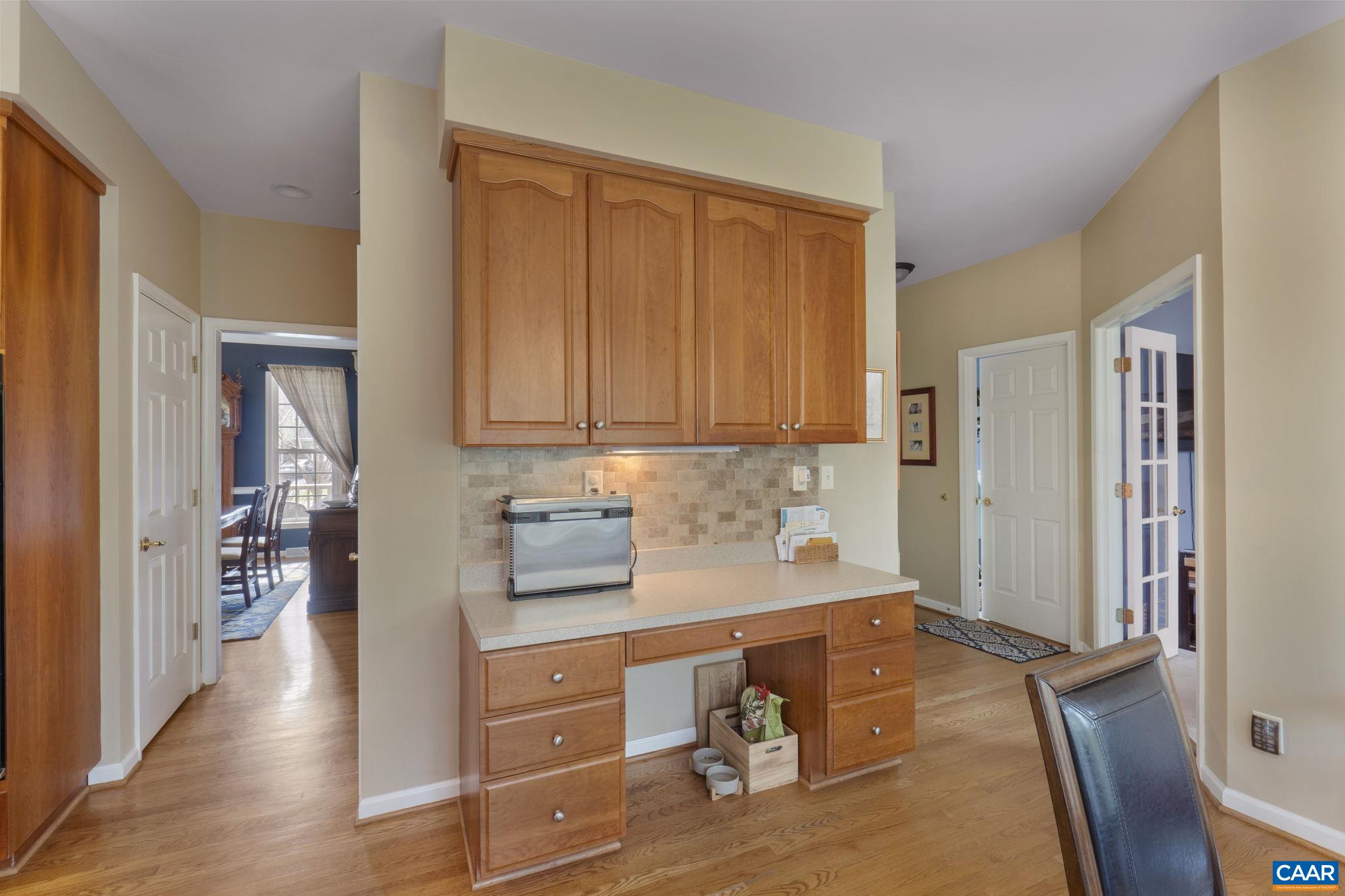 418 GRAYROCK DR
