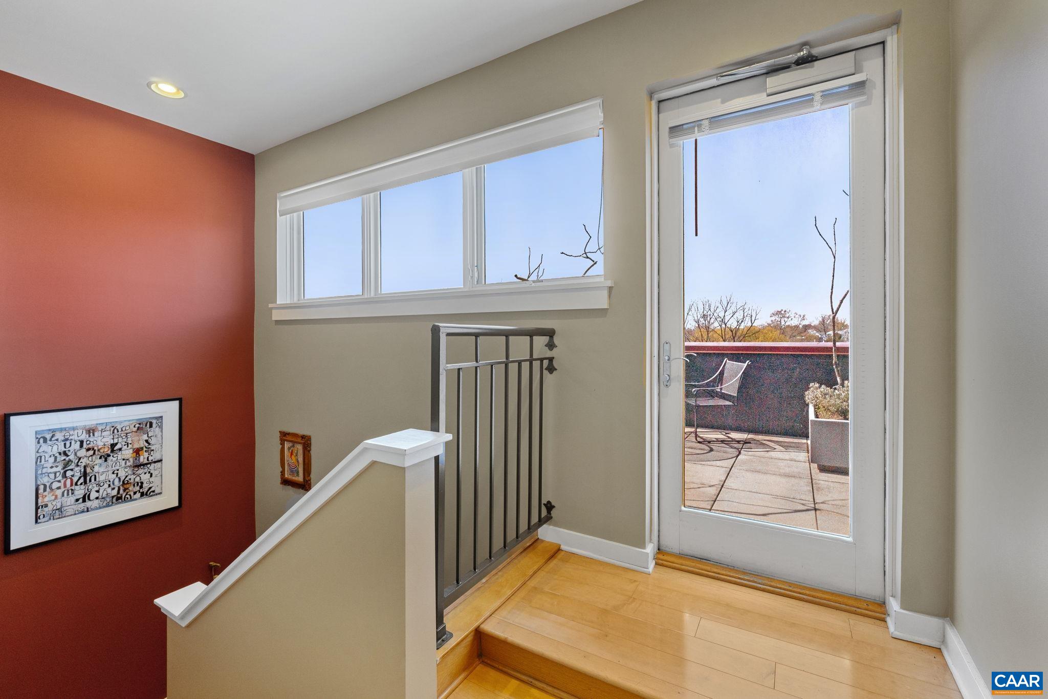 202 DOUGLAS AVE Unit: 3E