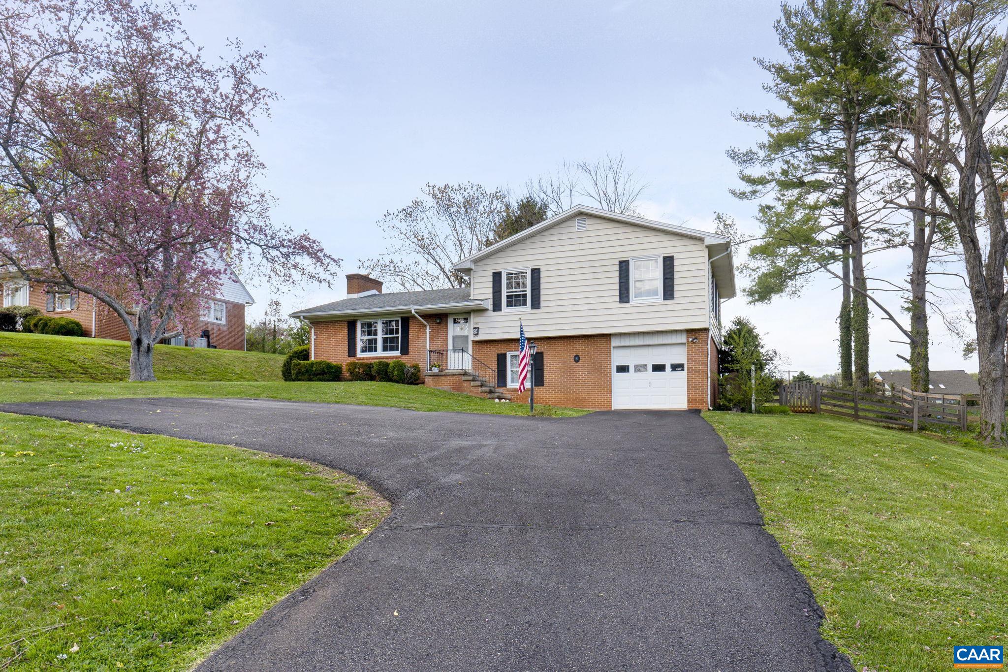 375 E MAIN ST