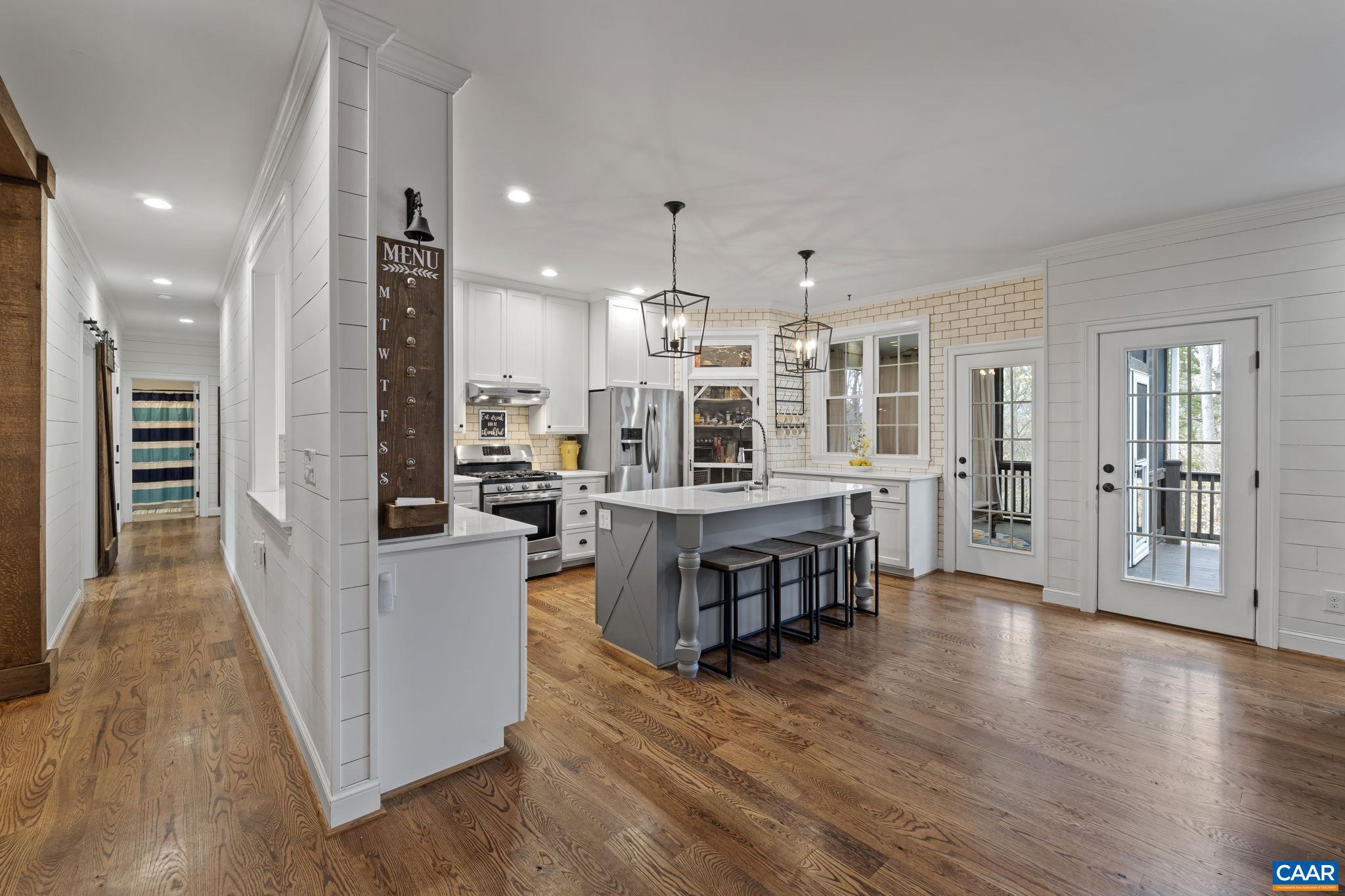269 DEVON DR