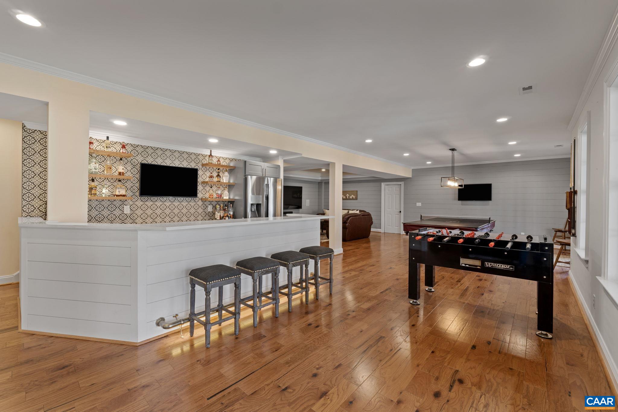 269 DEVON DR
