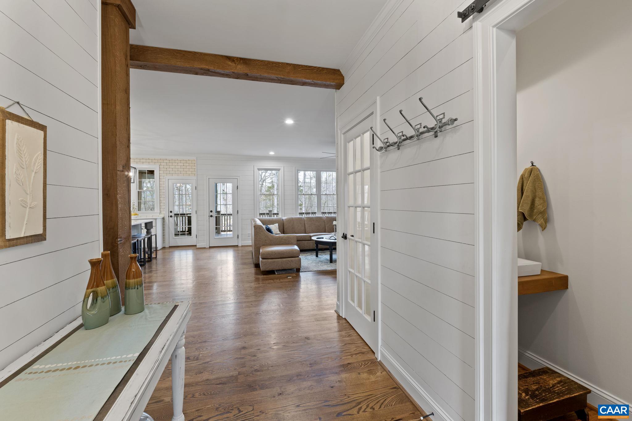 269 DEVON DR