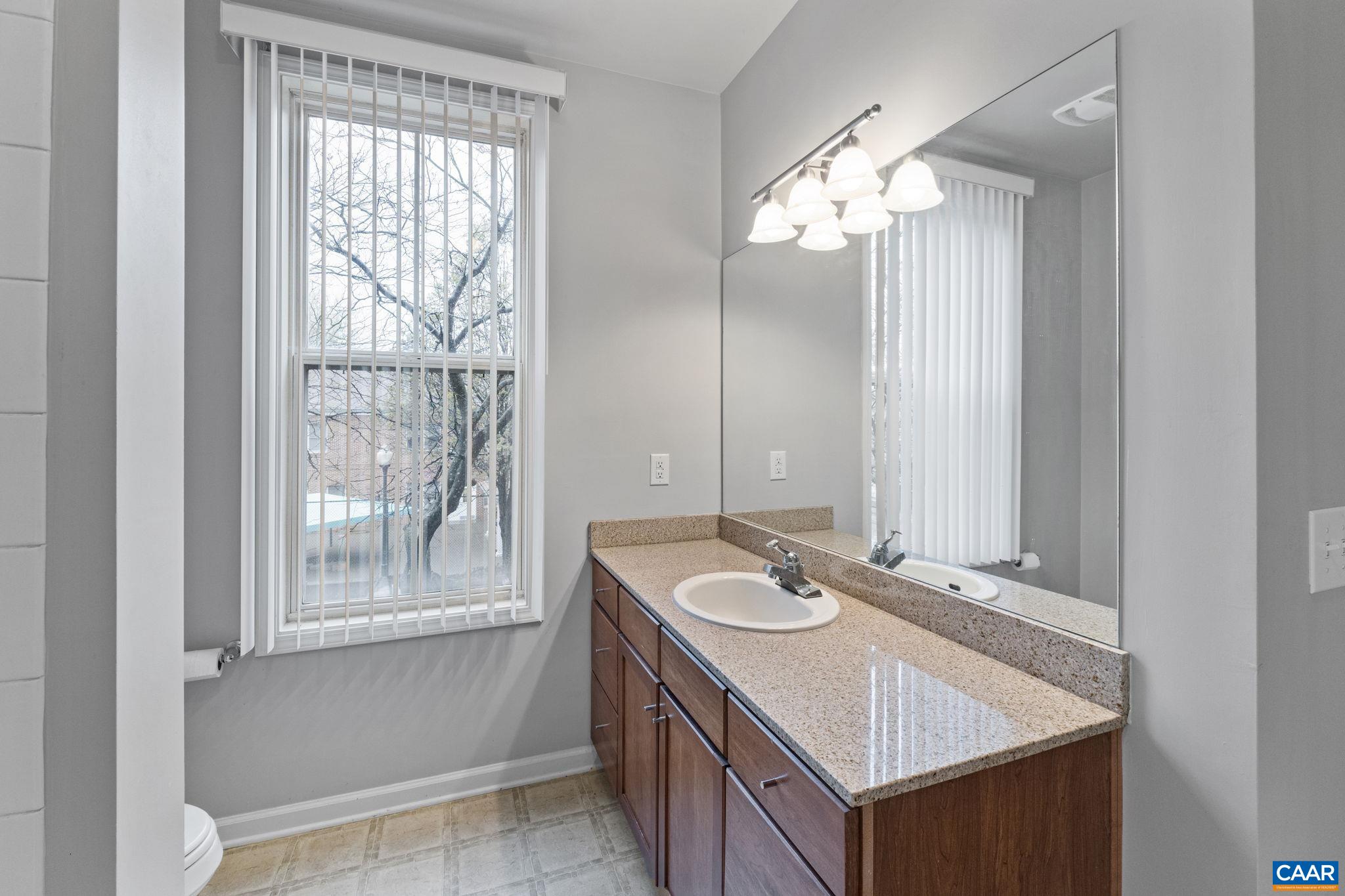 801 WALKER SQ Unit: 2B