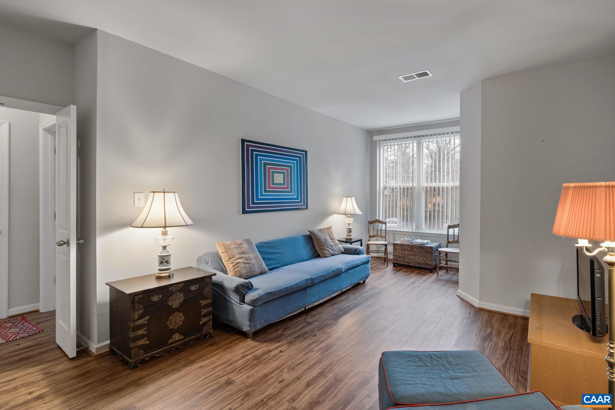 801 WALKER SQ Unit: 2B