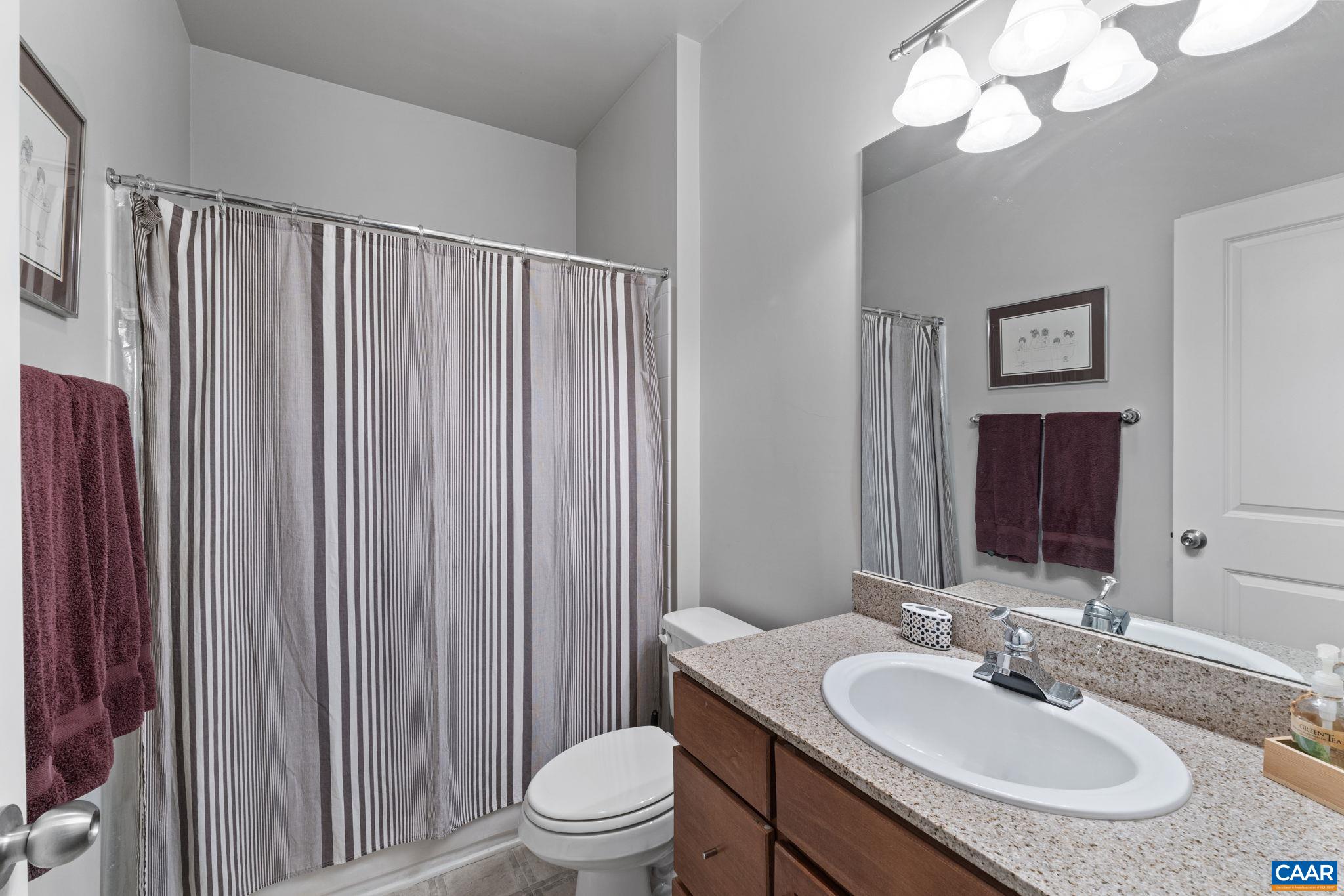 801 WALKER SQ Unit: 2B