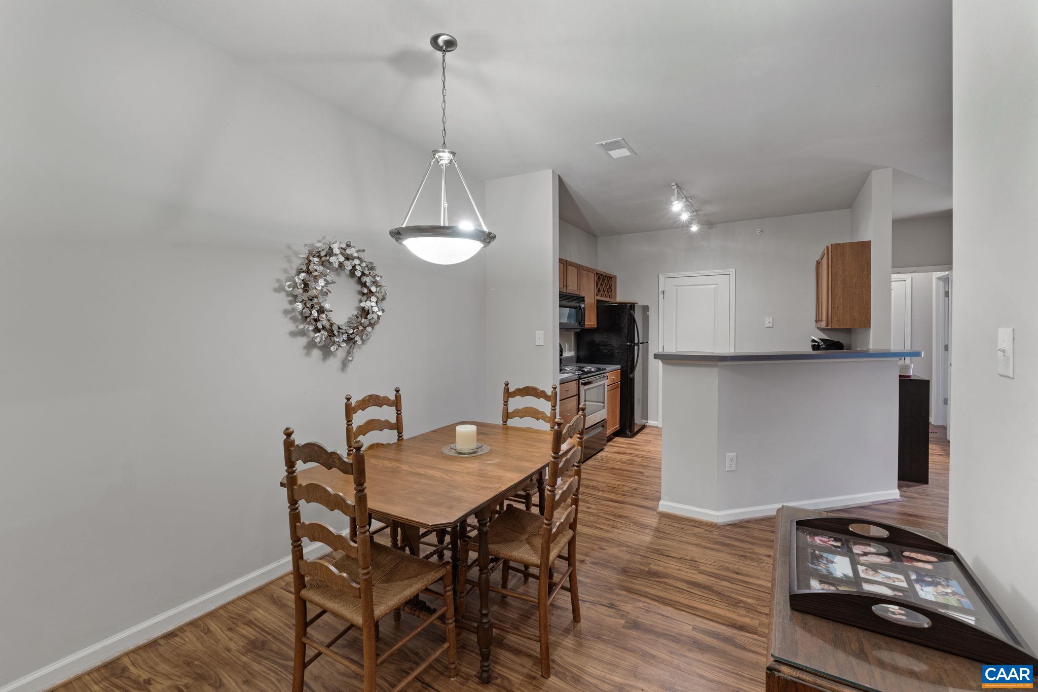 801 WALKER SQ Unit: 2B