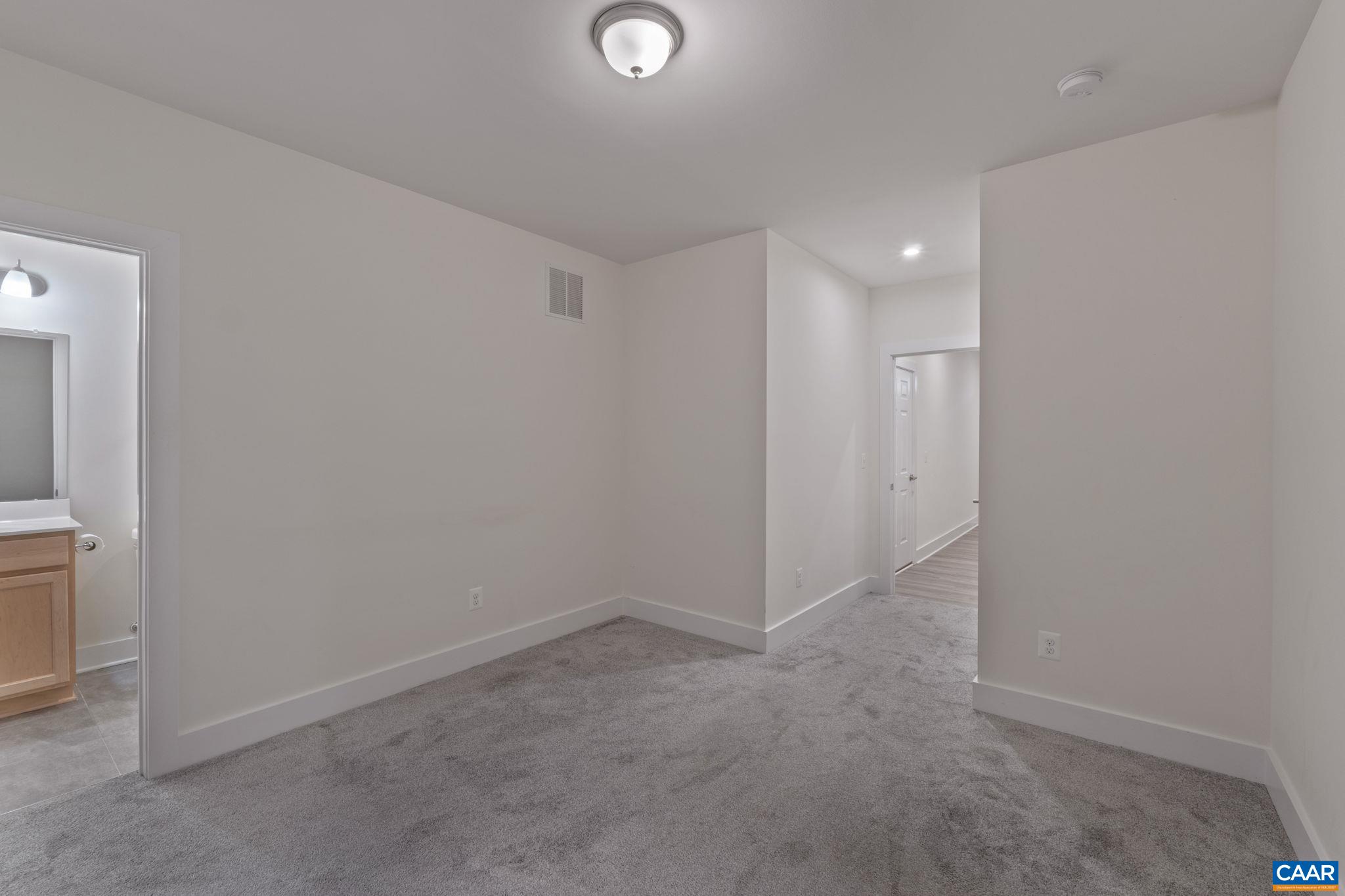 1836 MARIETTA DR