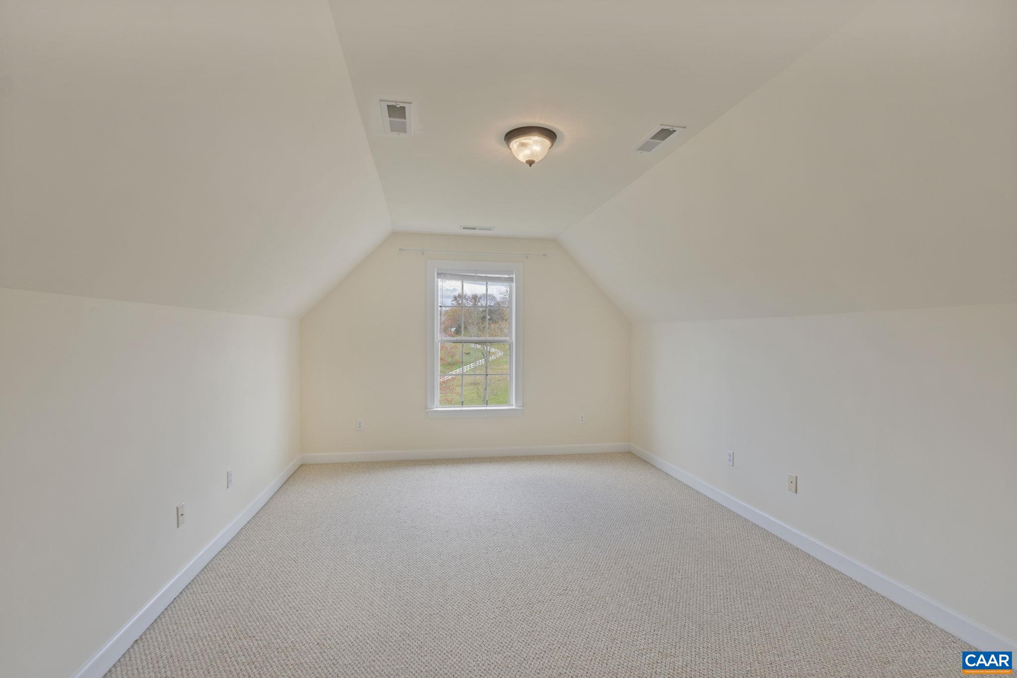 94 HANCOCK DR