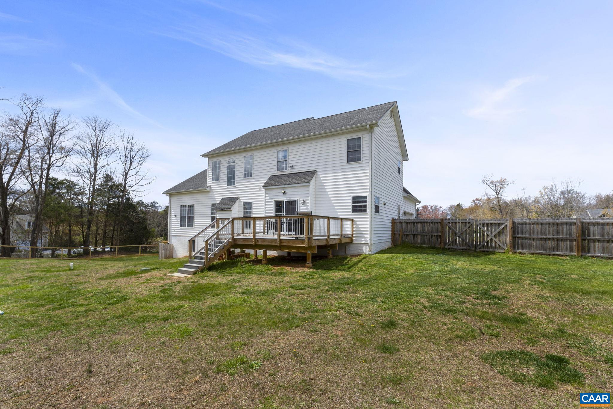 94 HANCOCK DR