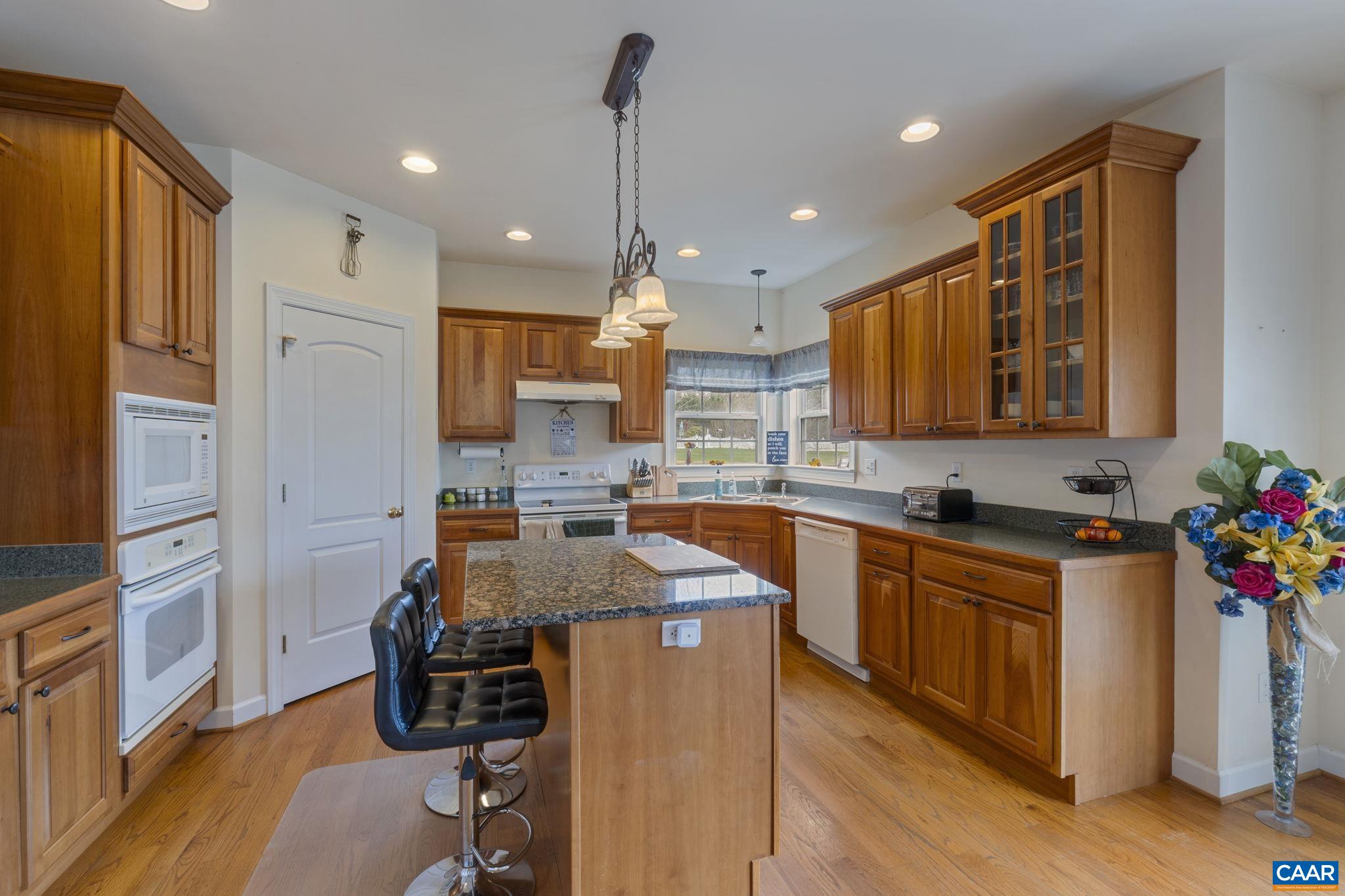 94 HANCOCK DR