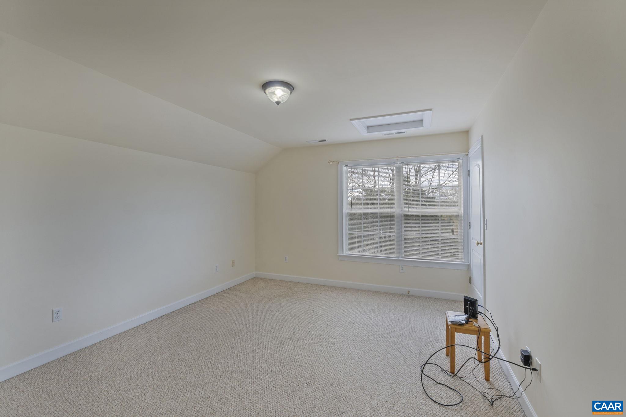 94 HANCOCK DR