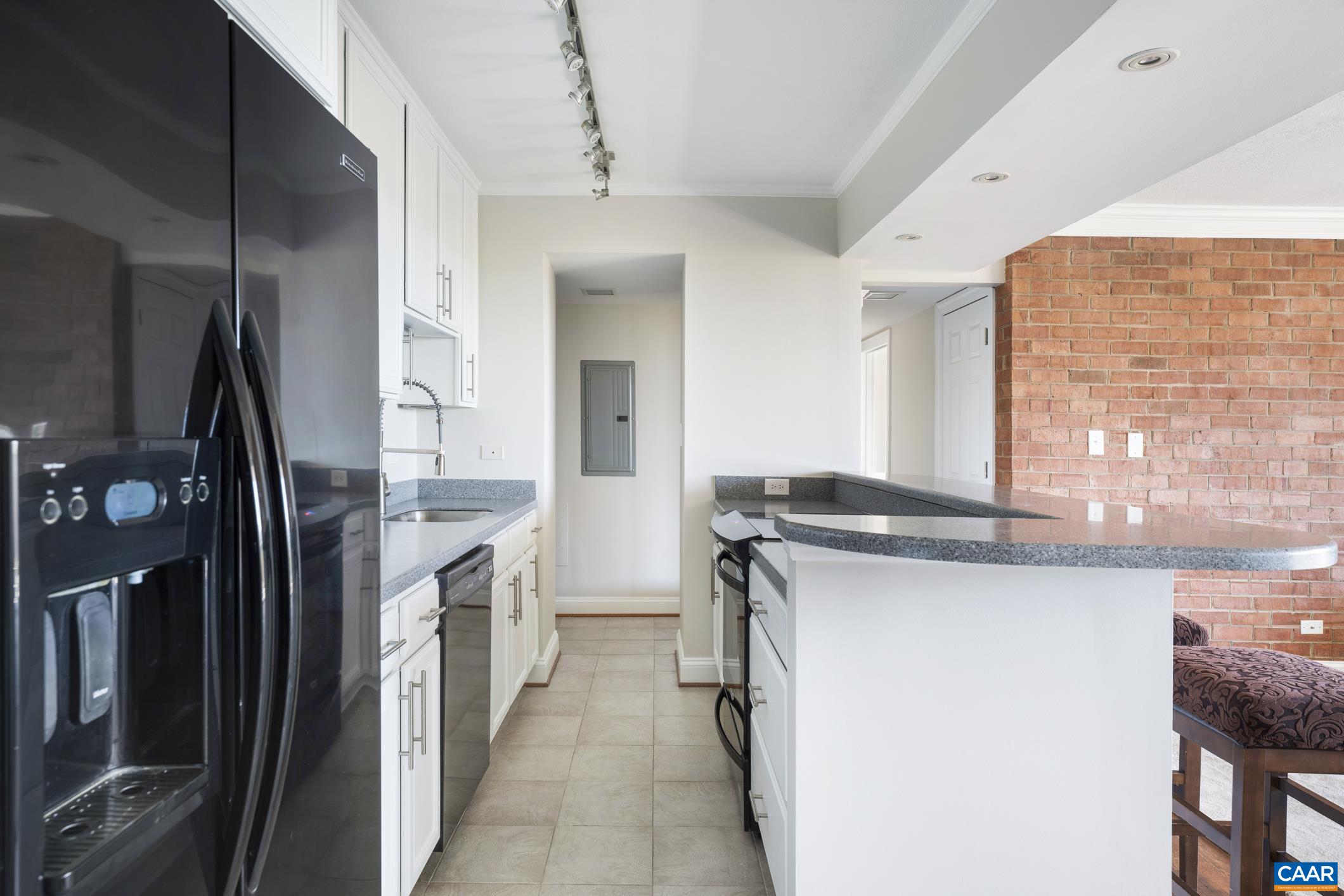 1800 JEFFERSON PARK AVE Unit: PH-F