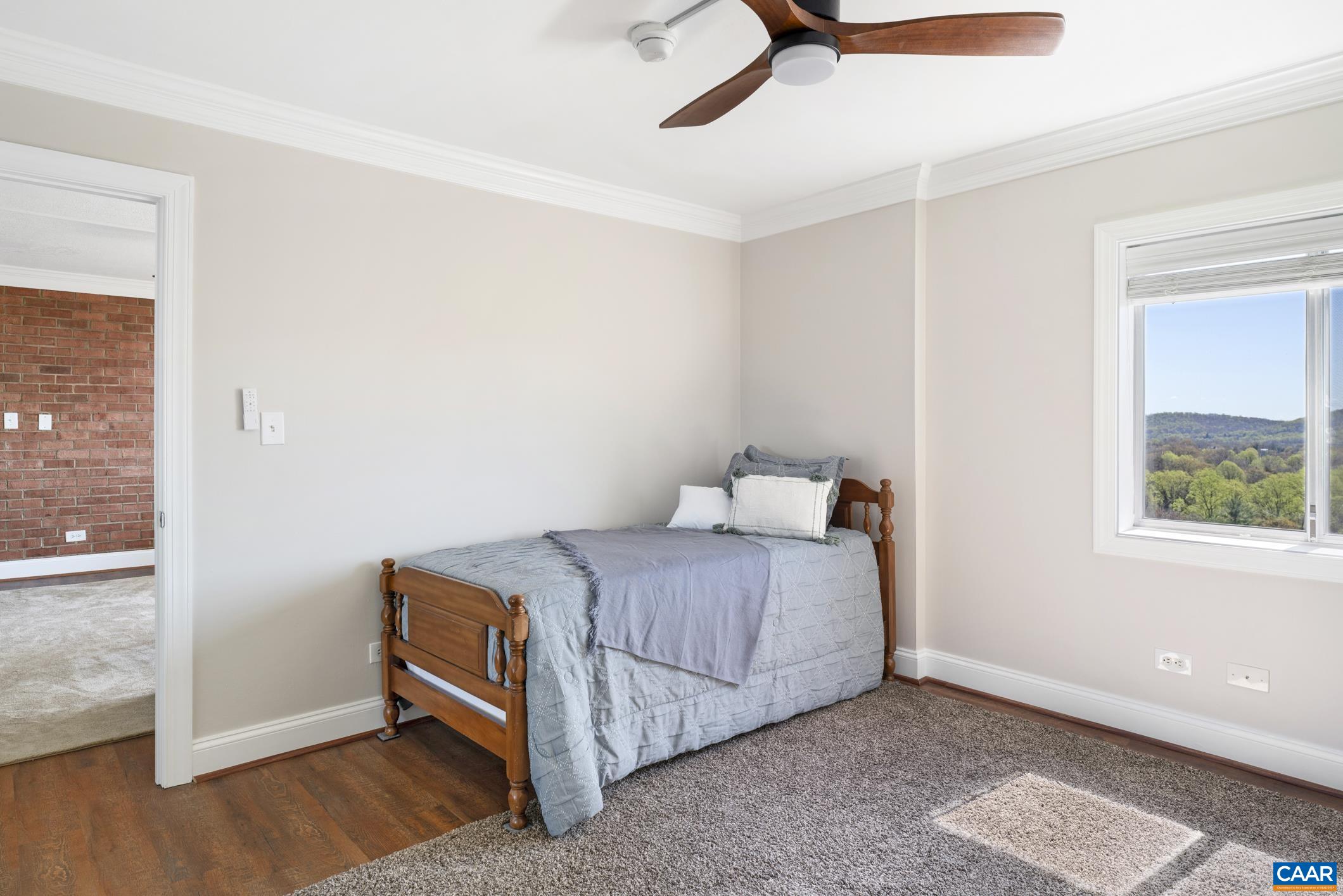 1800 JEFFERSON PARK AVE Unit: PH-F