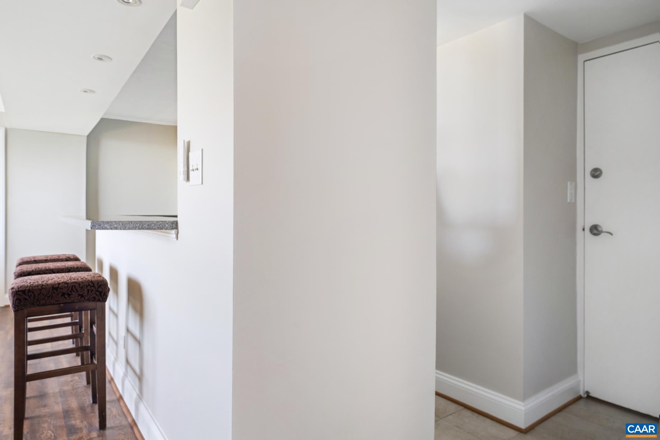 1800 JEFFERSON PARK AVE Unit: PH-F