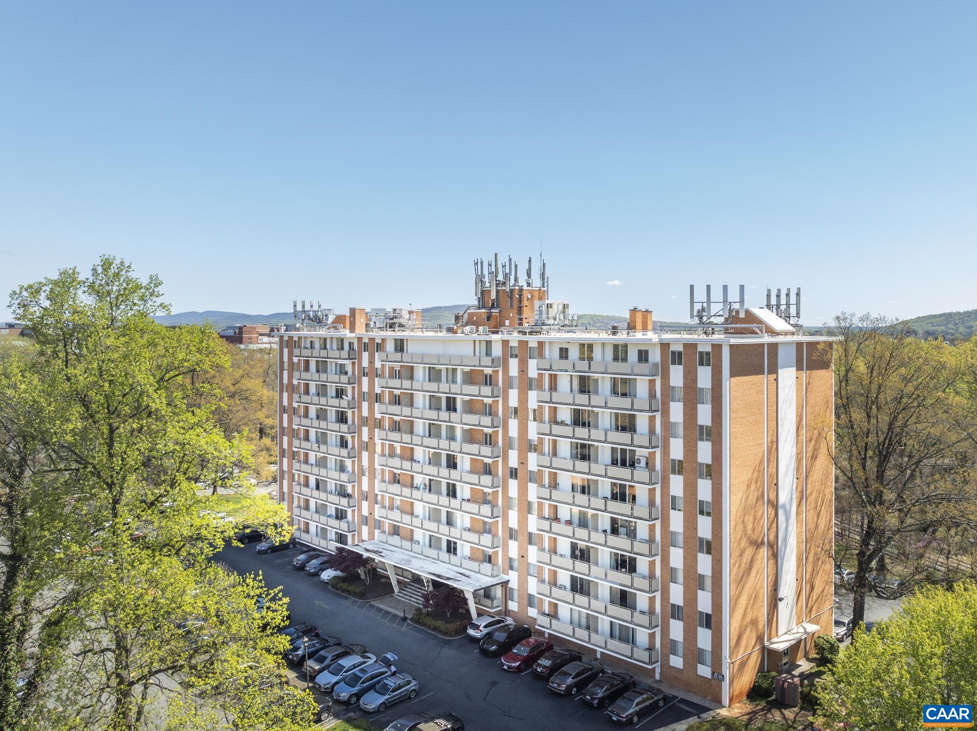 1800 JEFFERSON PARK AVE Unit: PH-F