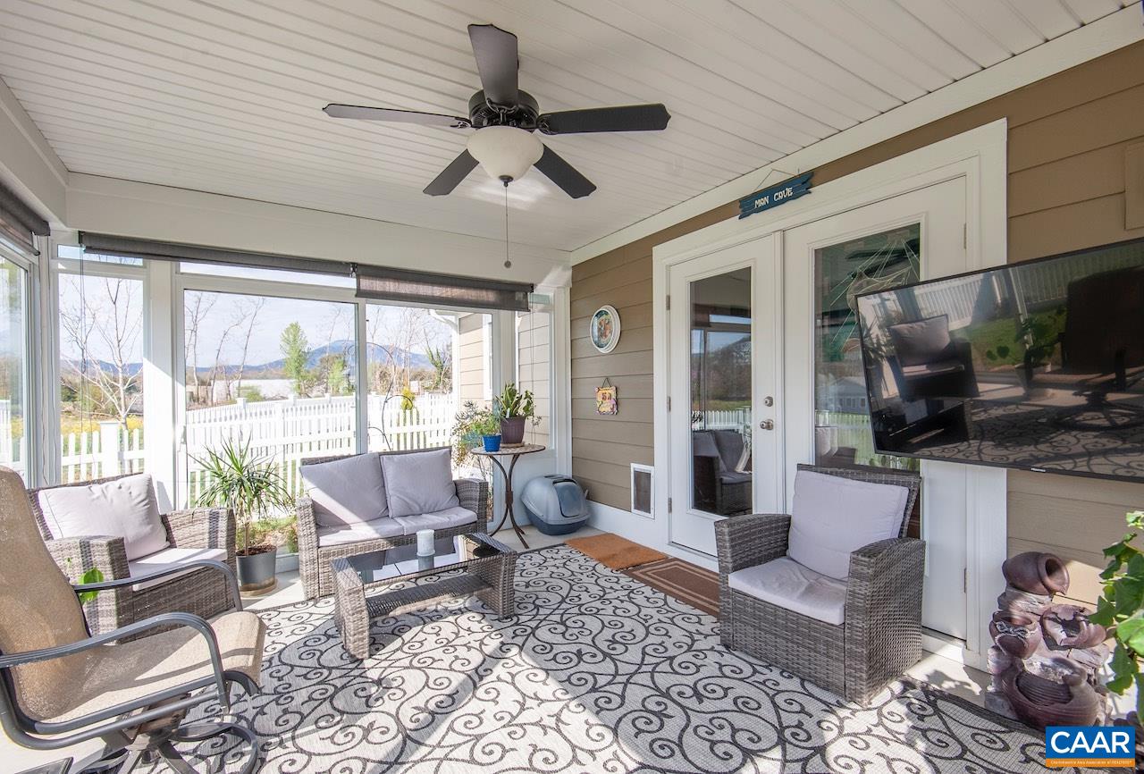 306 STONE ORCHARD DR