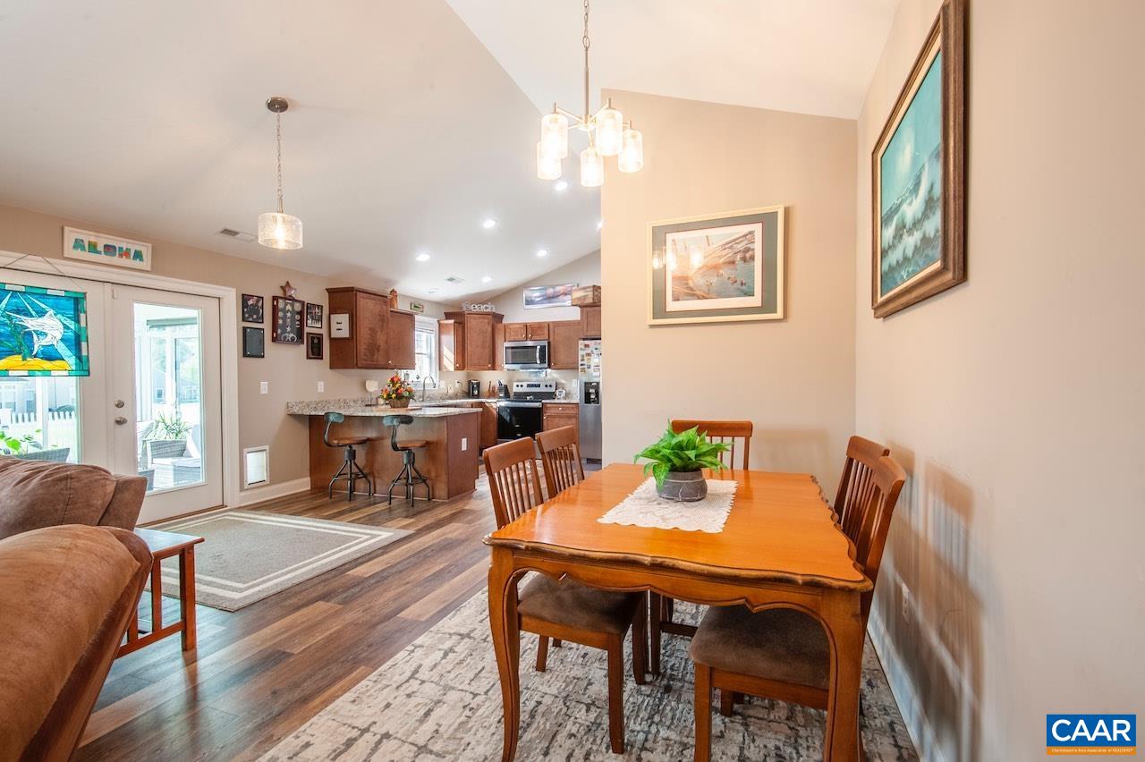 306 STONE ORCHARD DR
