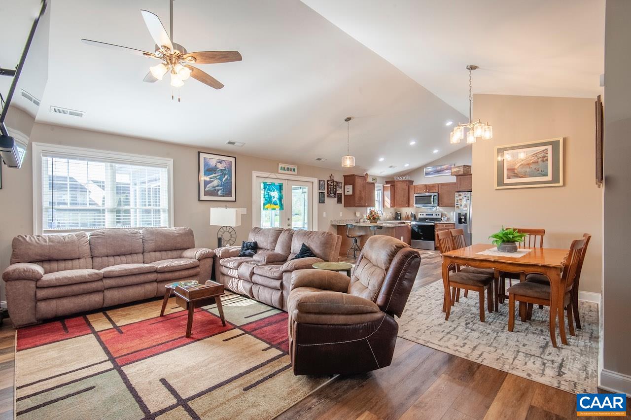 306 STONE ORCHARD DR