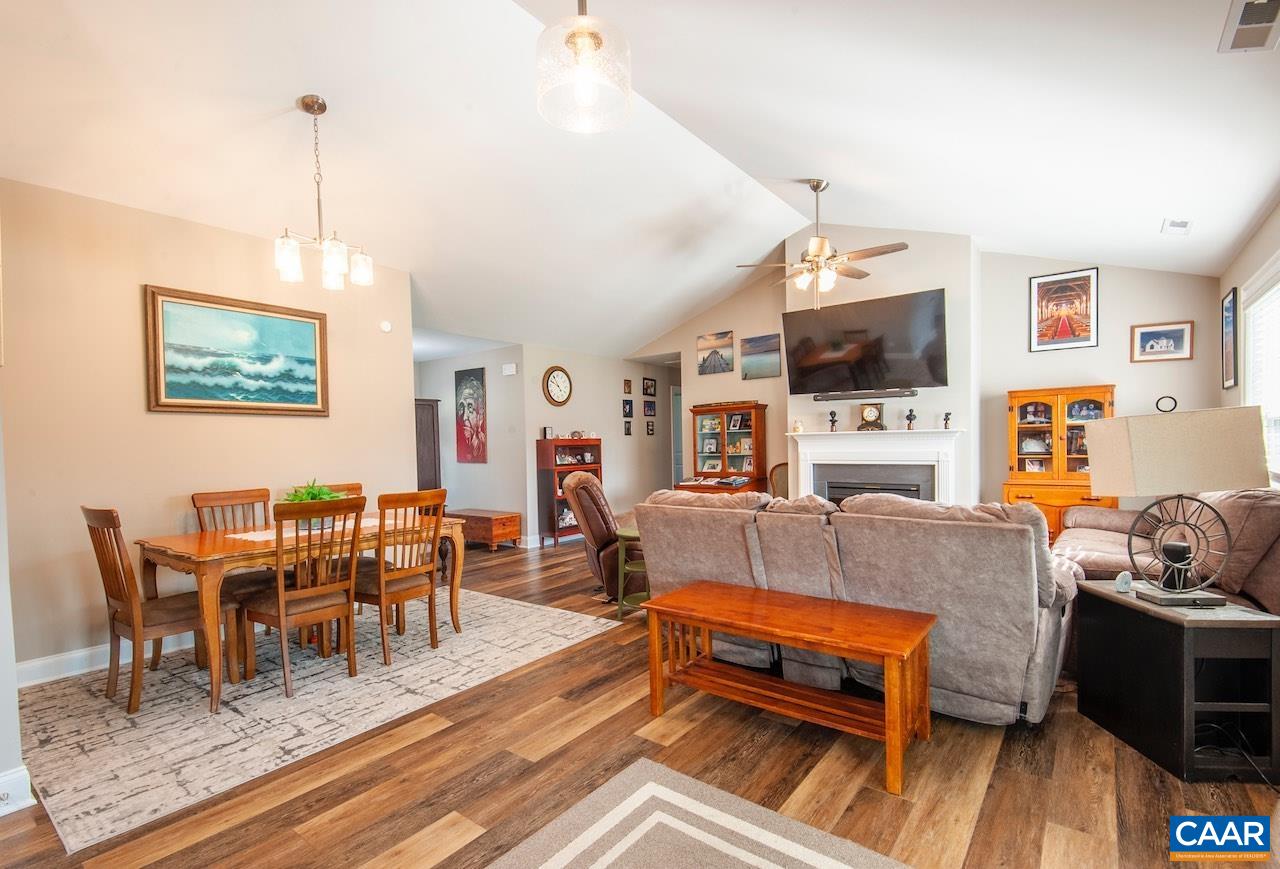 306 STONE ORCHARD DR
