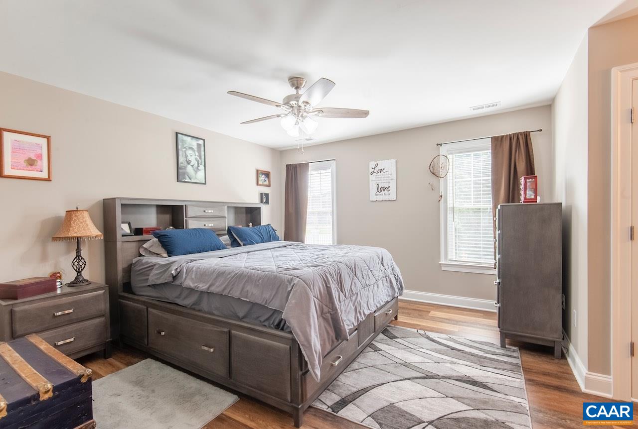 306 STONE ORCHARD DR