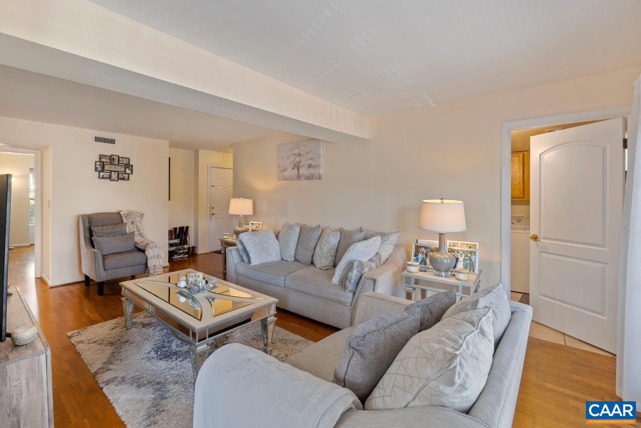 1232 VILLA LN Unit: D