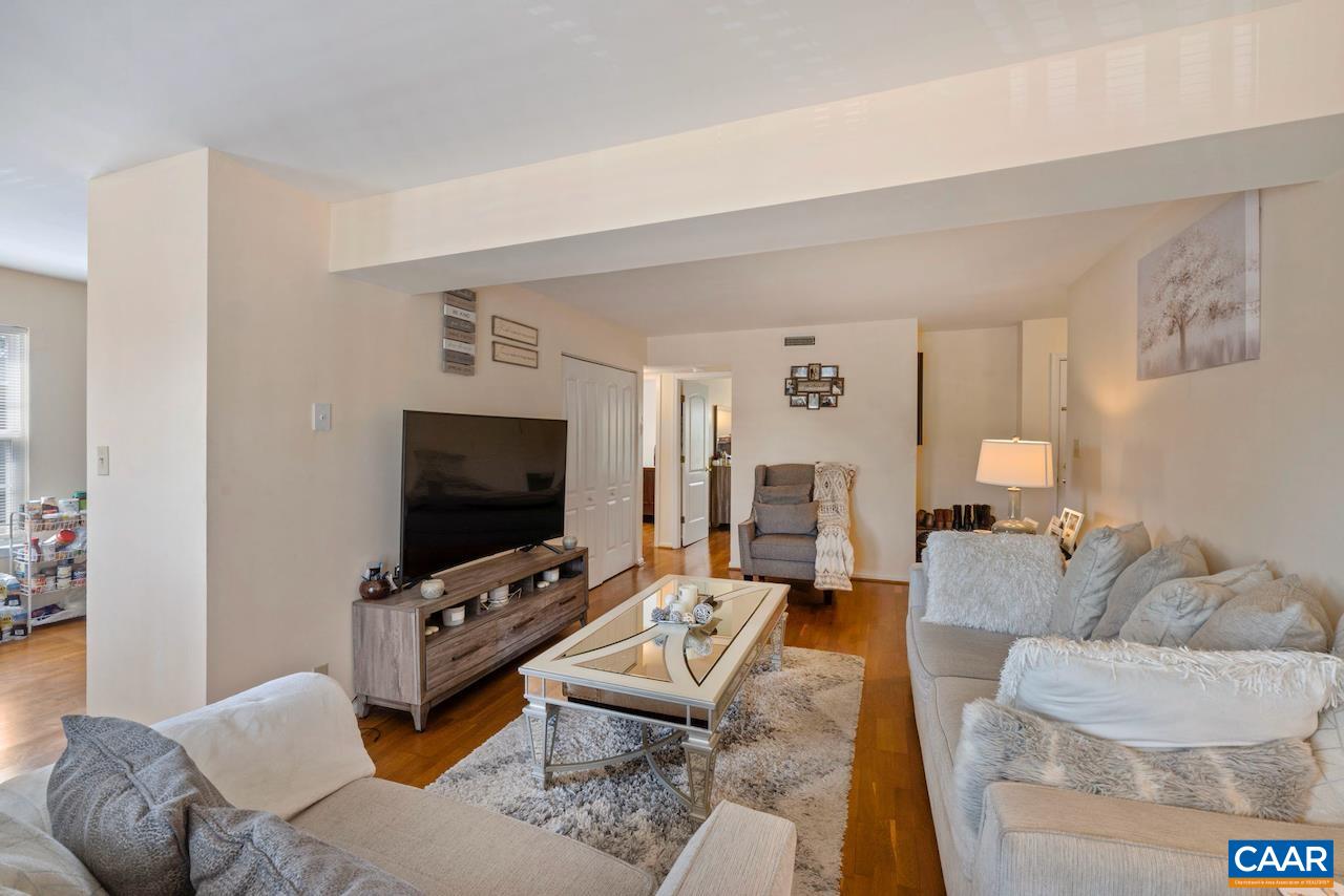1232 VILLA LN Unit: D