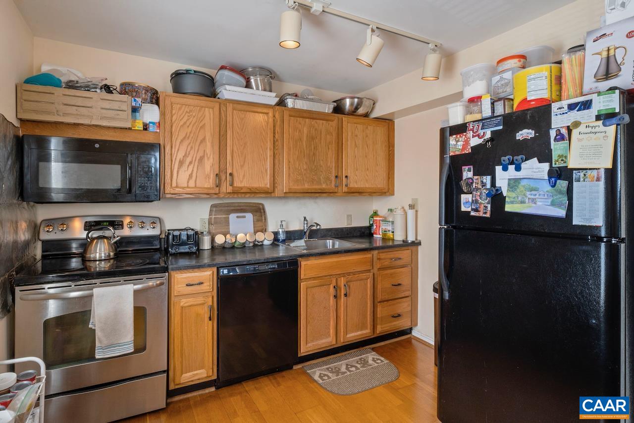 1232 VILLA LN Unit: D