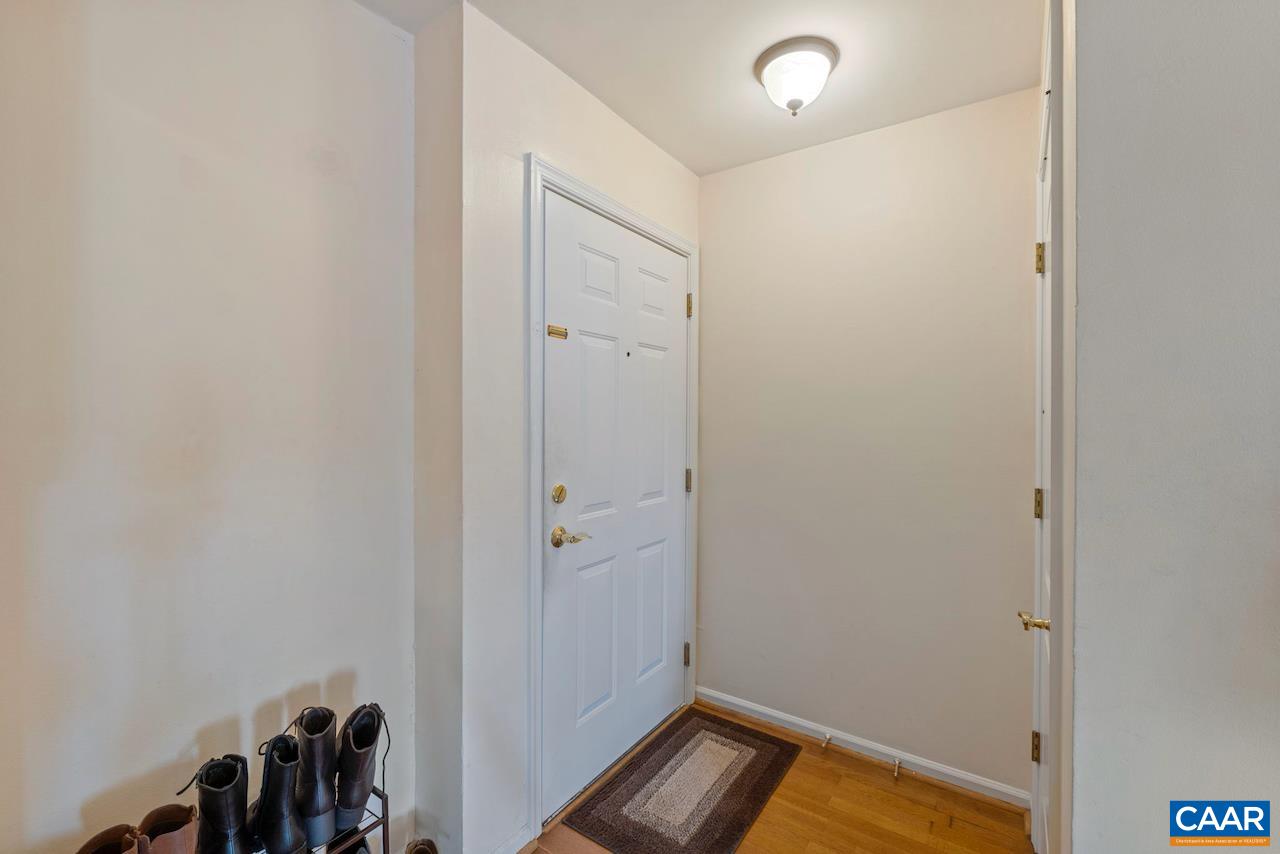 1232 VILLA LN Unit: D